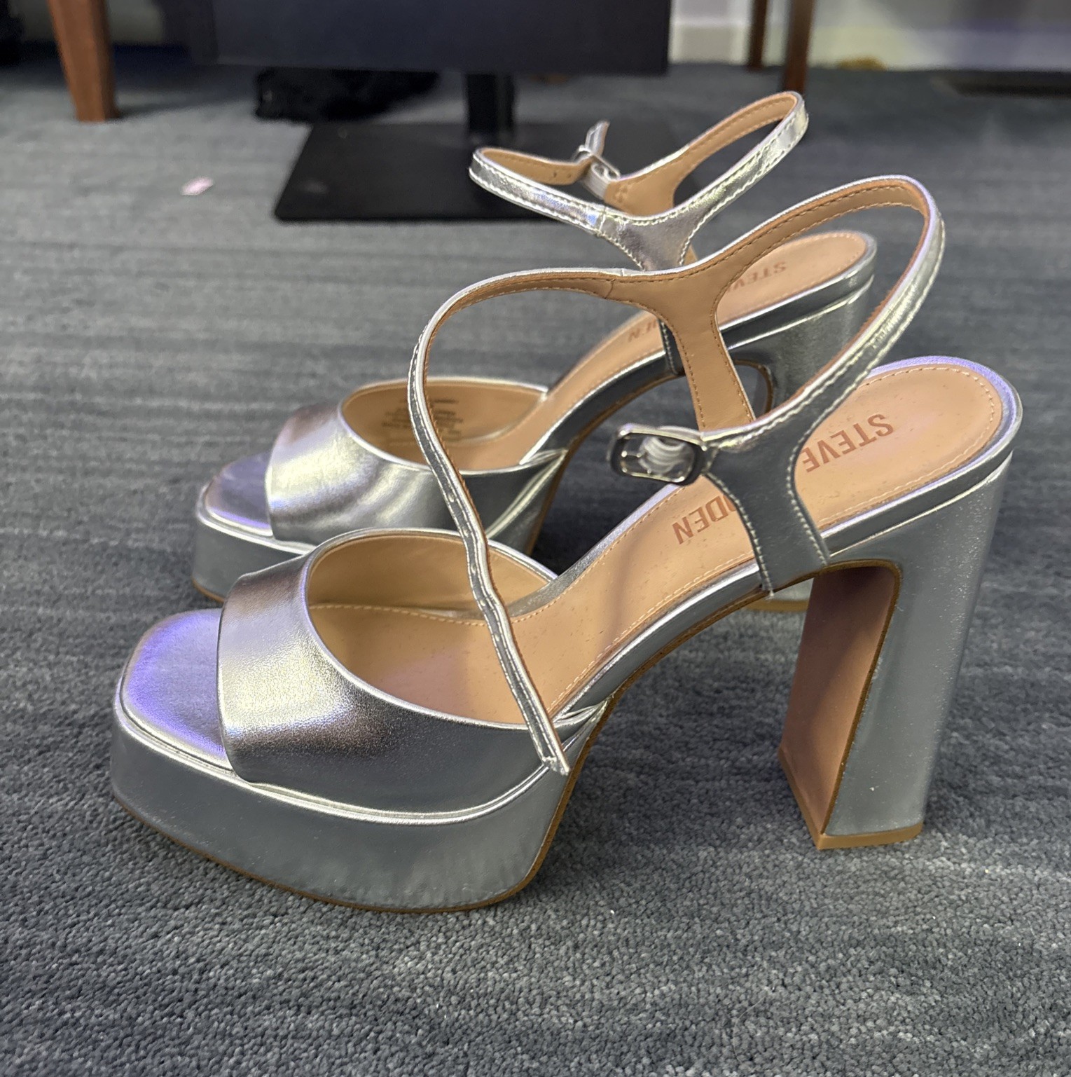 Steve Madden Silver Block Heels Size 7