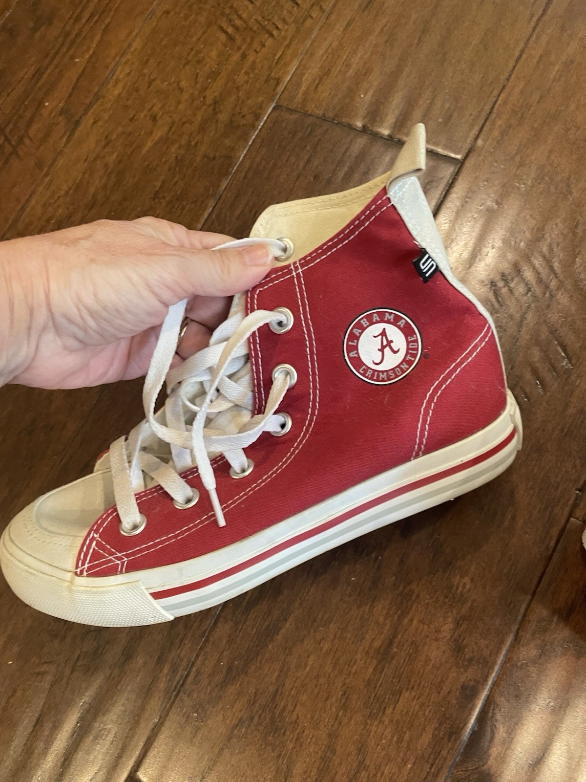 University Of Alabama Women’s Size 6 High Top Tennis Shoes Skicks