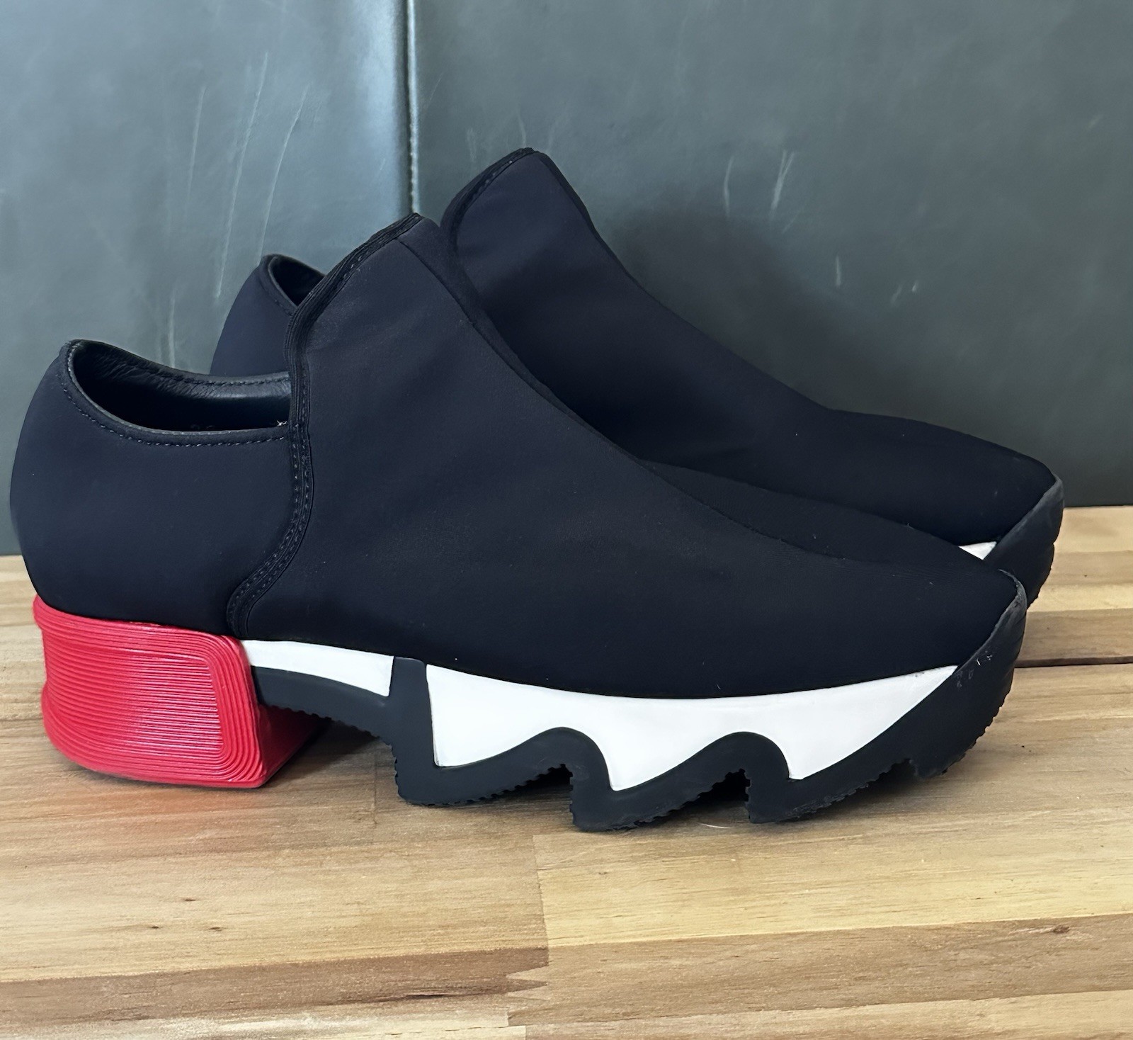 iRi WES I Women’s Sneaker Black/Red Neoprene Low Top EU 37 US 7 Made In Italy