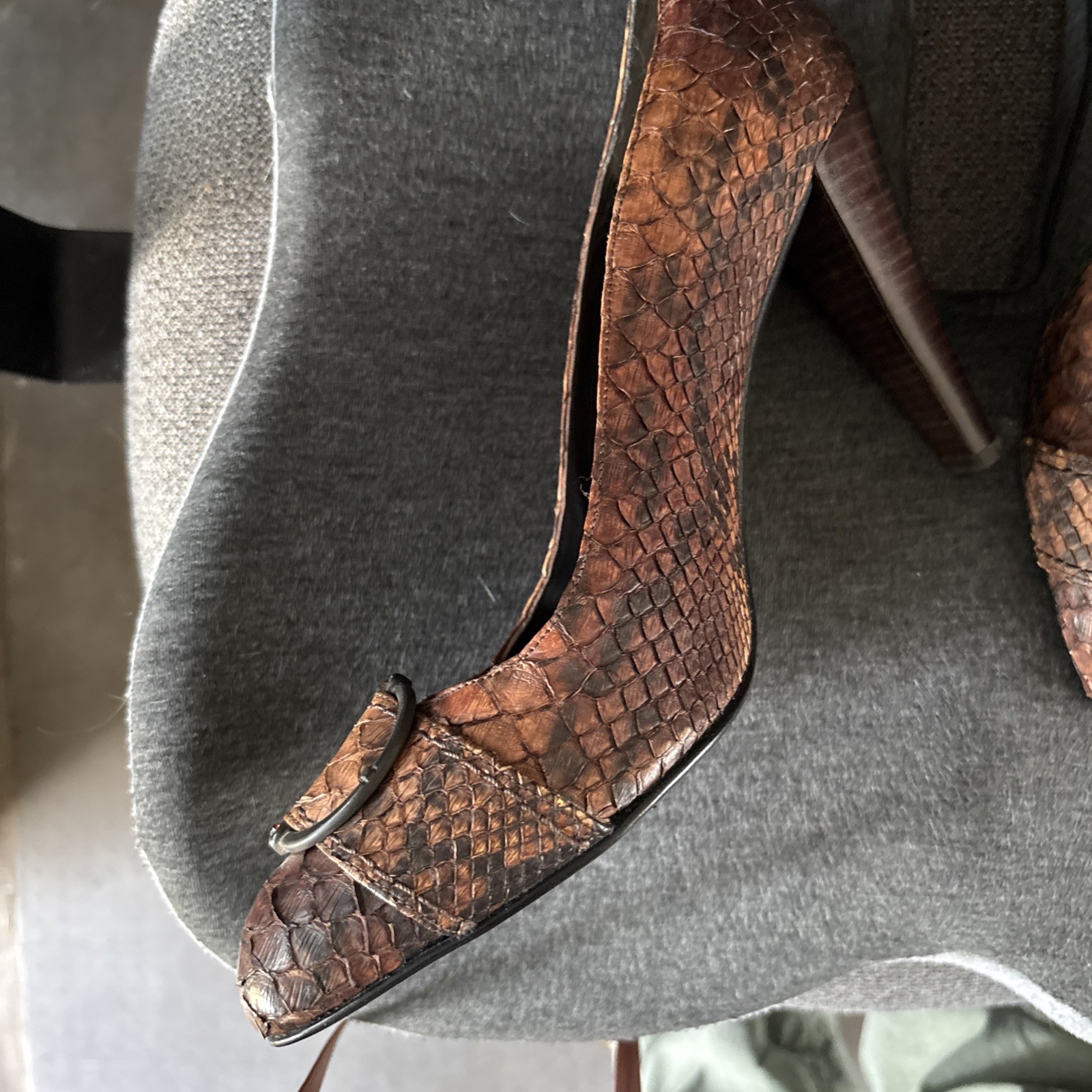 Stuart Whitman Woman’s Size 9 (40) Brown Rattlesnake, Leather Sole Wood Heels