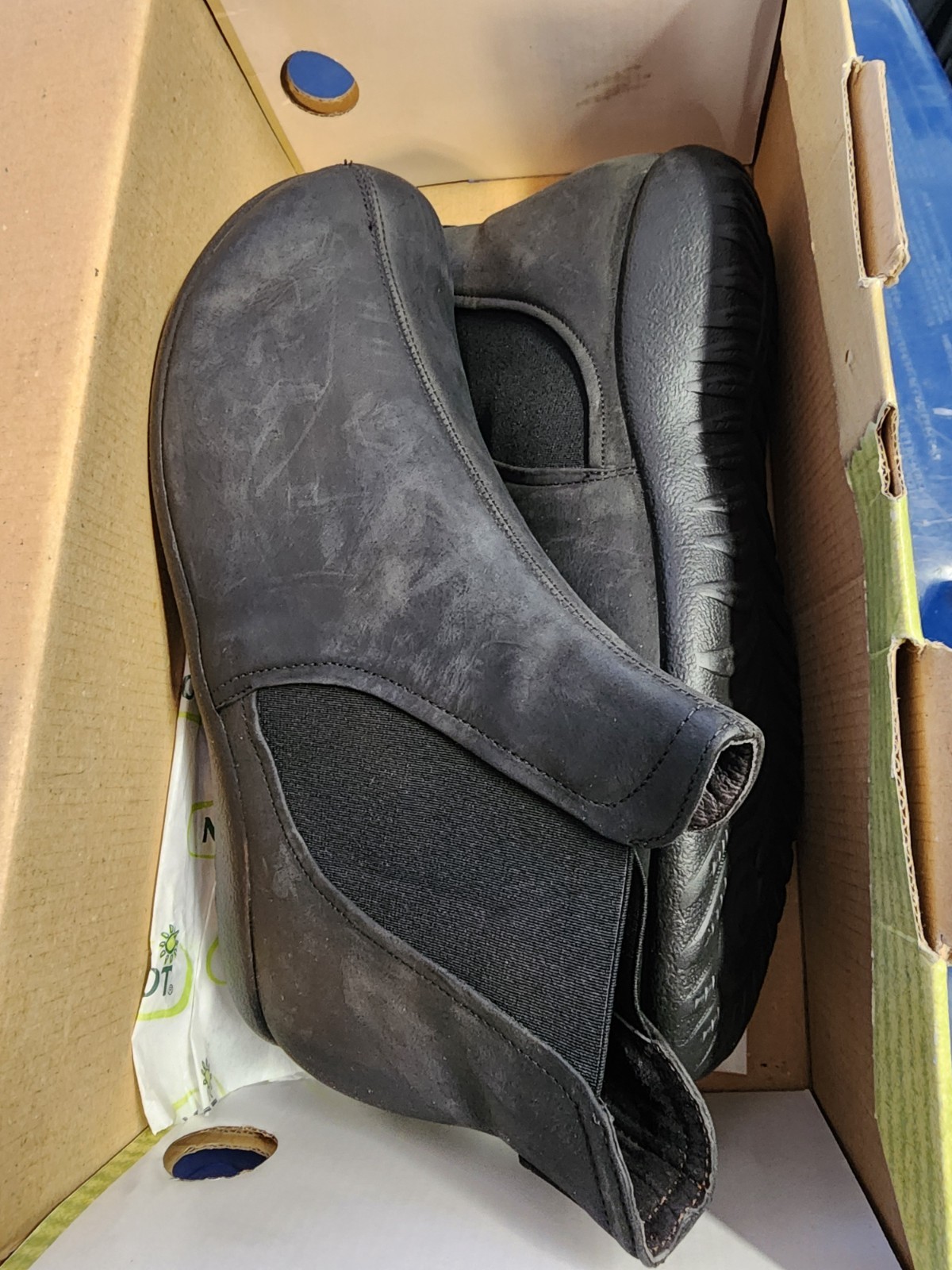 Naot Remana Coal Oily Nubuk Boot (EU 40)