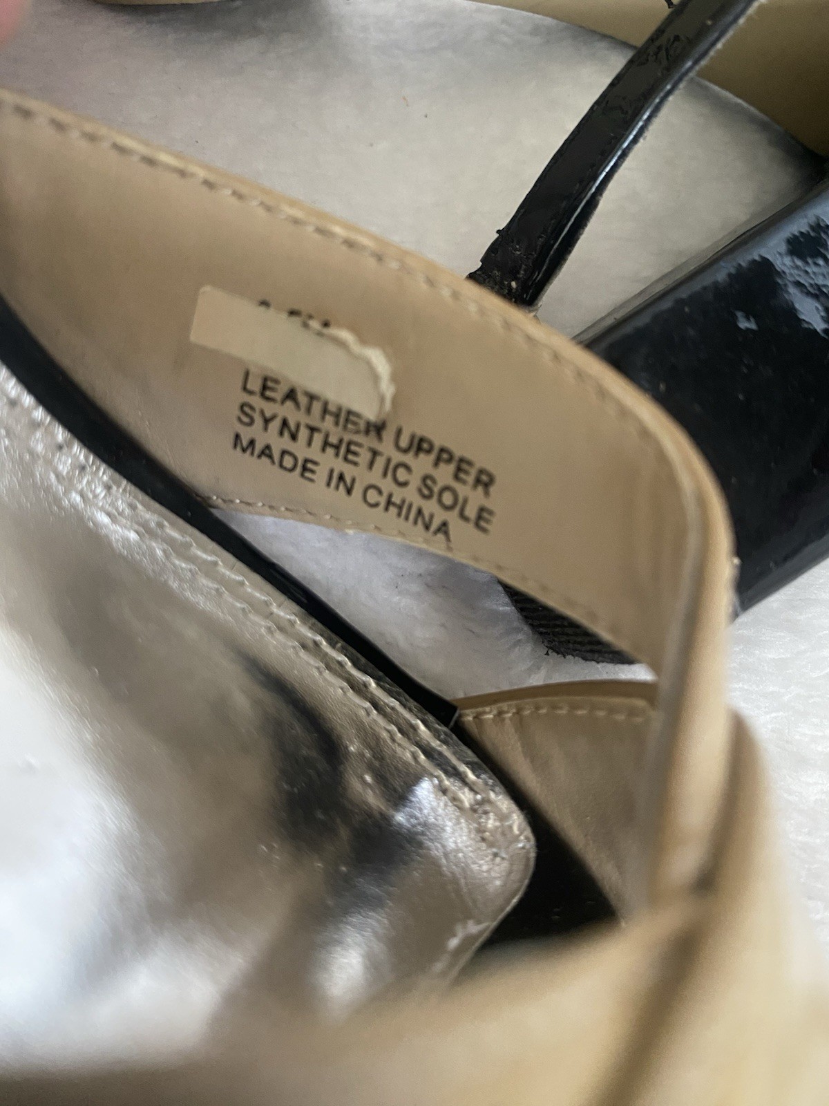 WHITE HOUSE BLACK MARKET Black/Beige Ankle Strap Block Heels Women’s 8 1/2M
