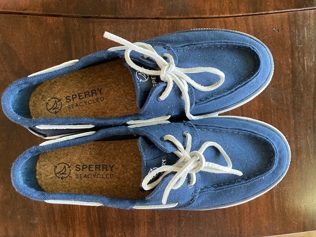 Women’s Sperry deck shoes Blue size 10M Immaculate