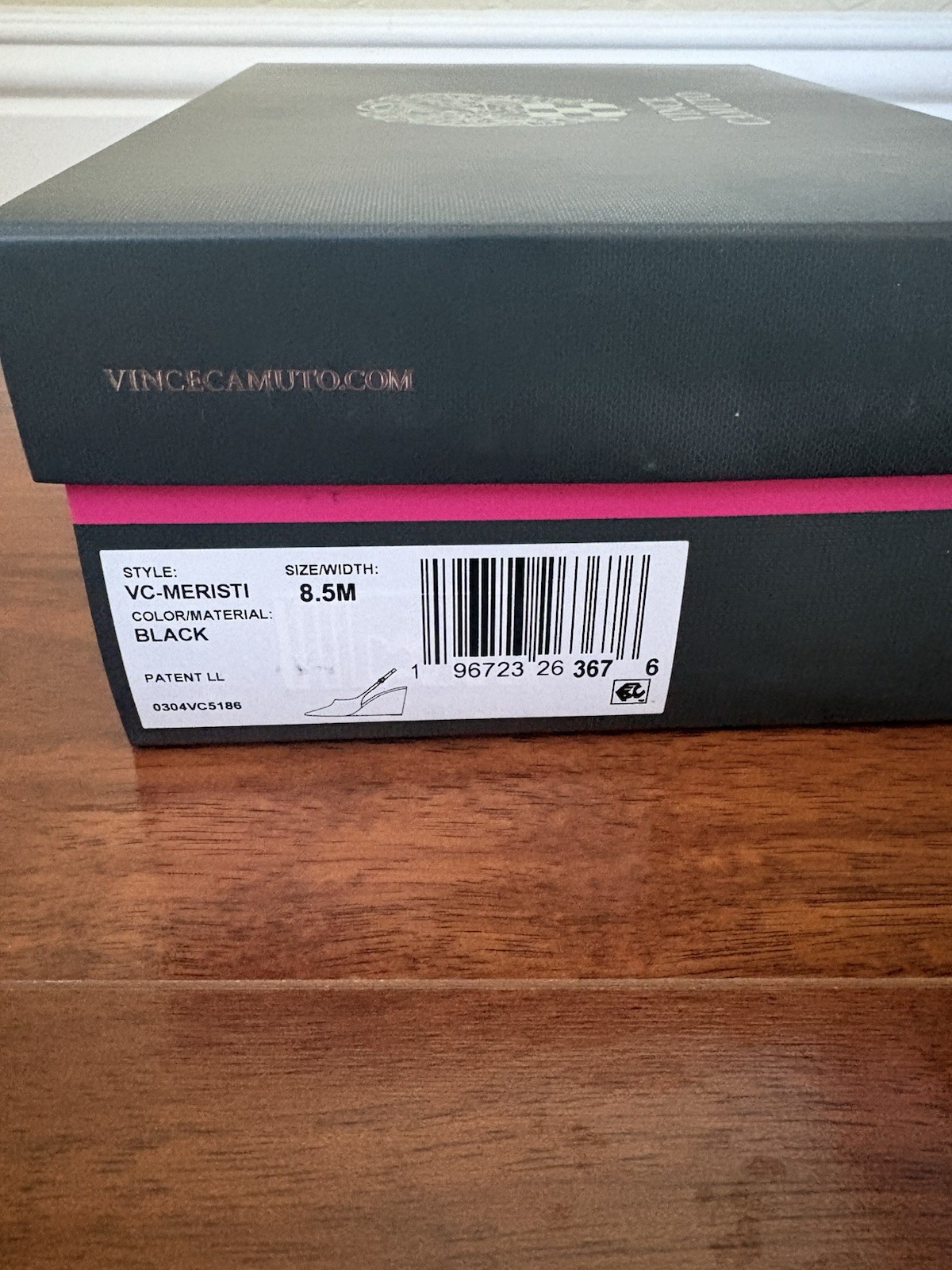 Vince Camuto Womens Meristi