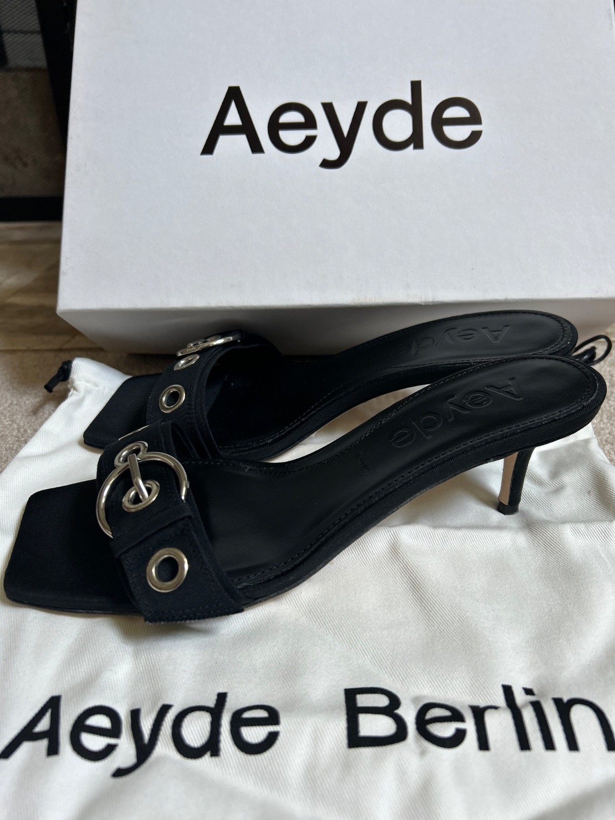 NEW $450 AEYDE «Ilvy» Eyelet Grosgrain Mules Heel Sandals – Black – EU 38 / US 7