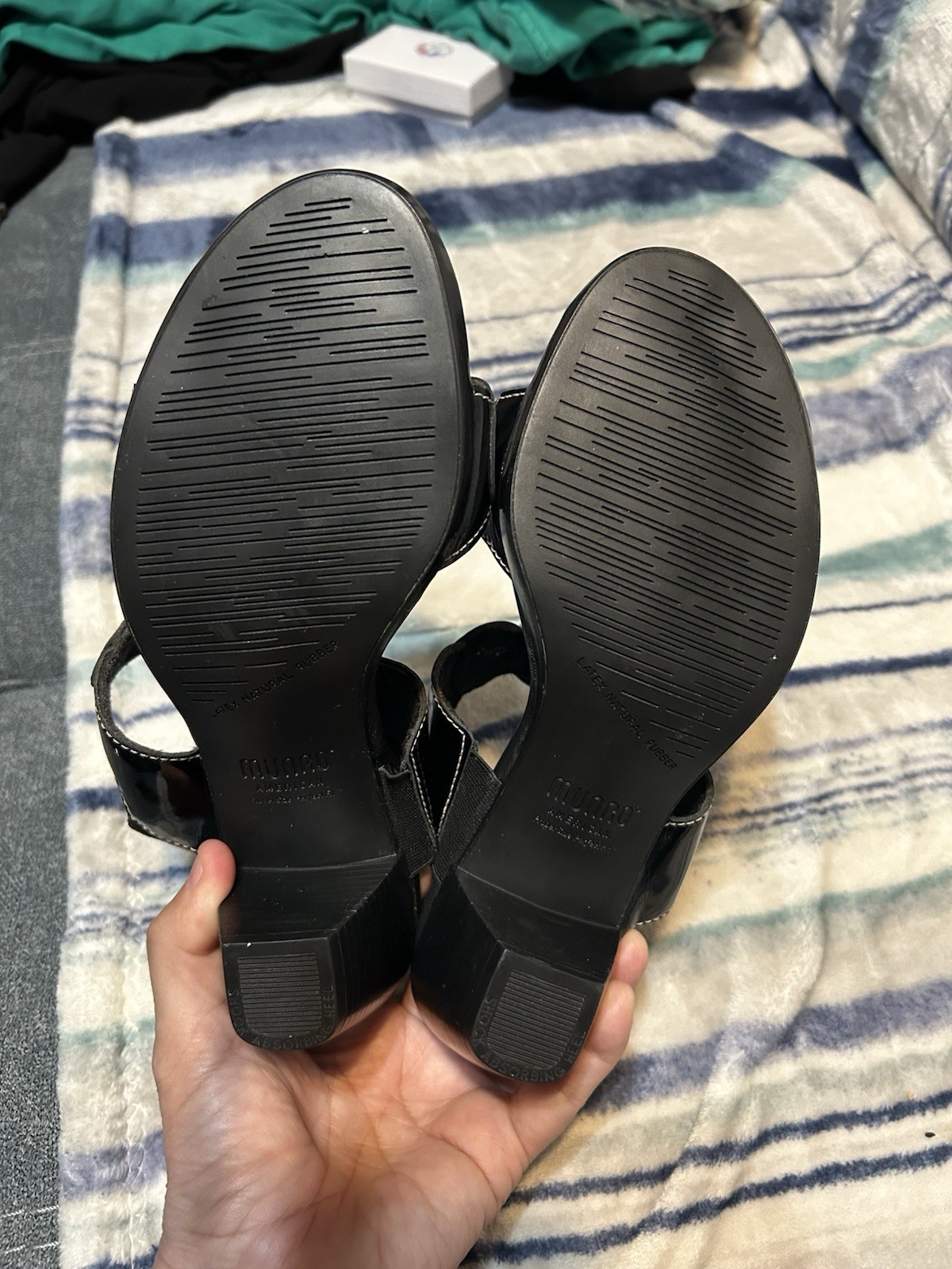 Munro Solar Eclipse Black Patent/Black Slingback Heel Sandals Size 7W