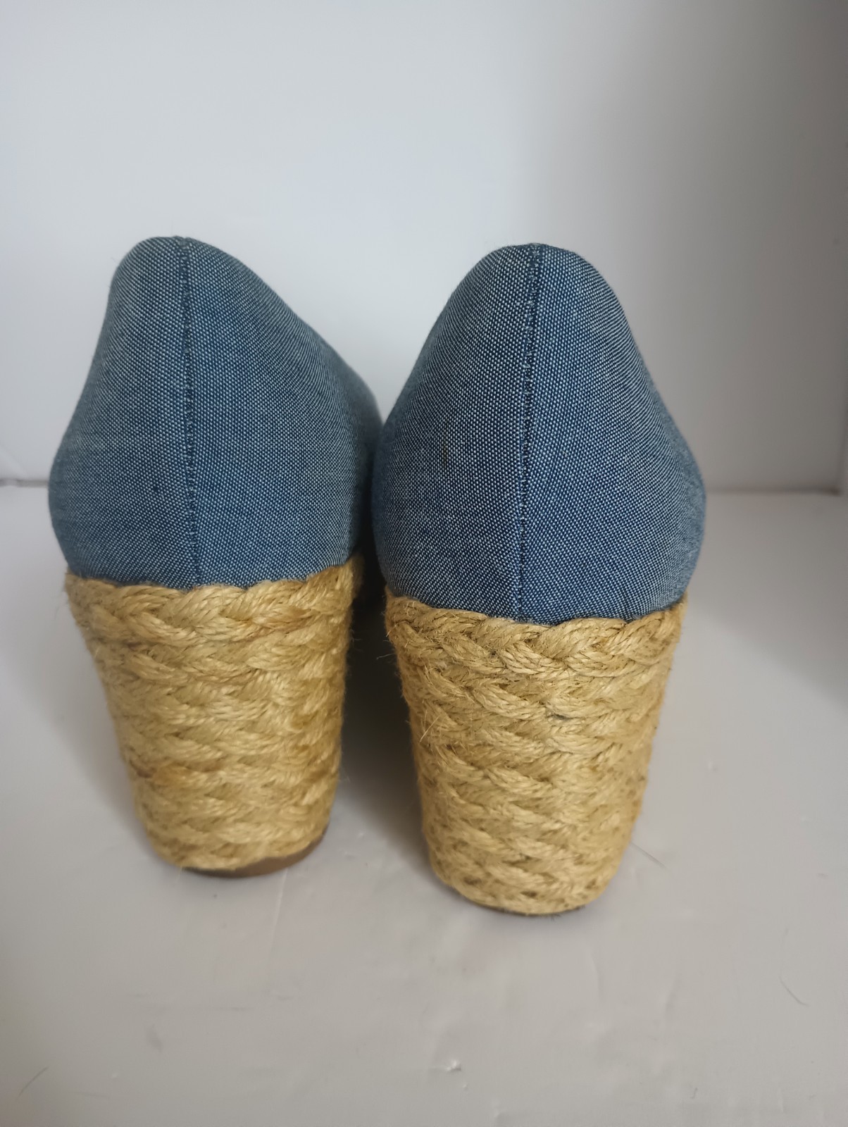 Chaps Daytona Espadrille Wedge Sandal Blue Chambray Size 8.5B