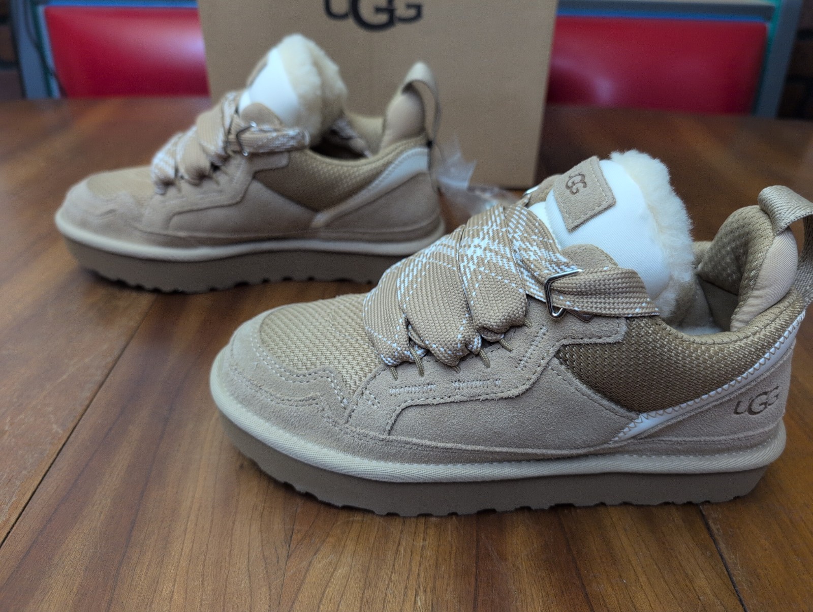 UGG Women’s Lowmel Sneakers in Sand Suede Sz 7 NEW 1144032 Faux Fur Lined