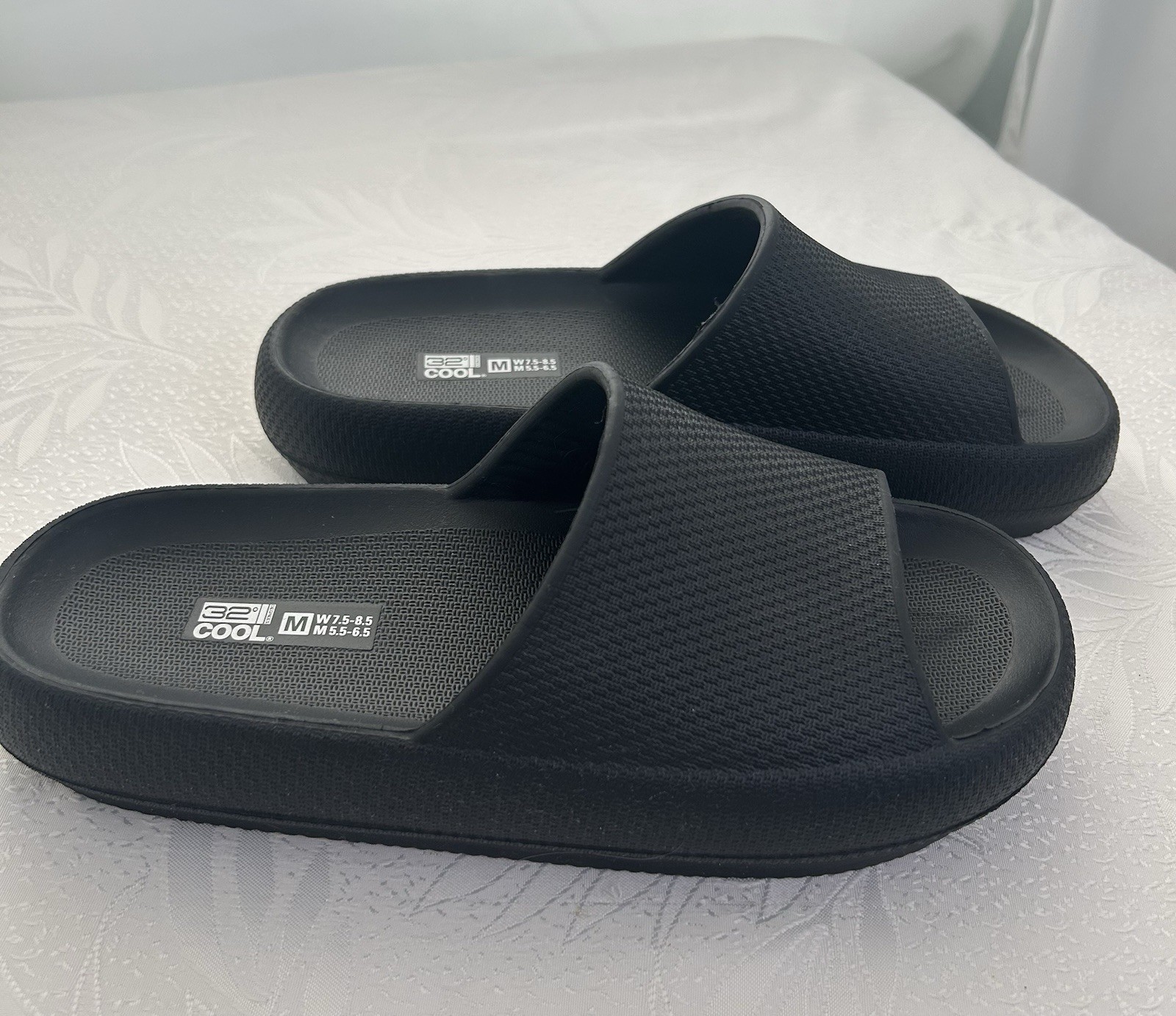 32 Degrees Unisex Black Logo EVA Slide Sandals W 7.5-8.5 M 5.5-6.5