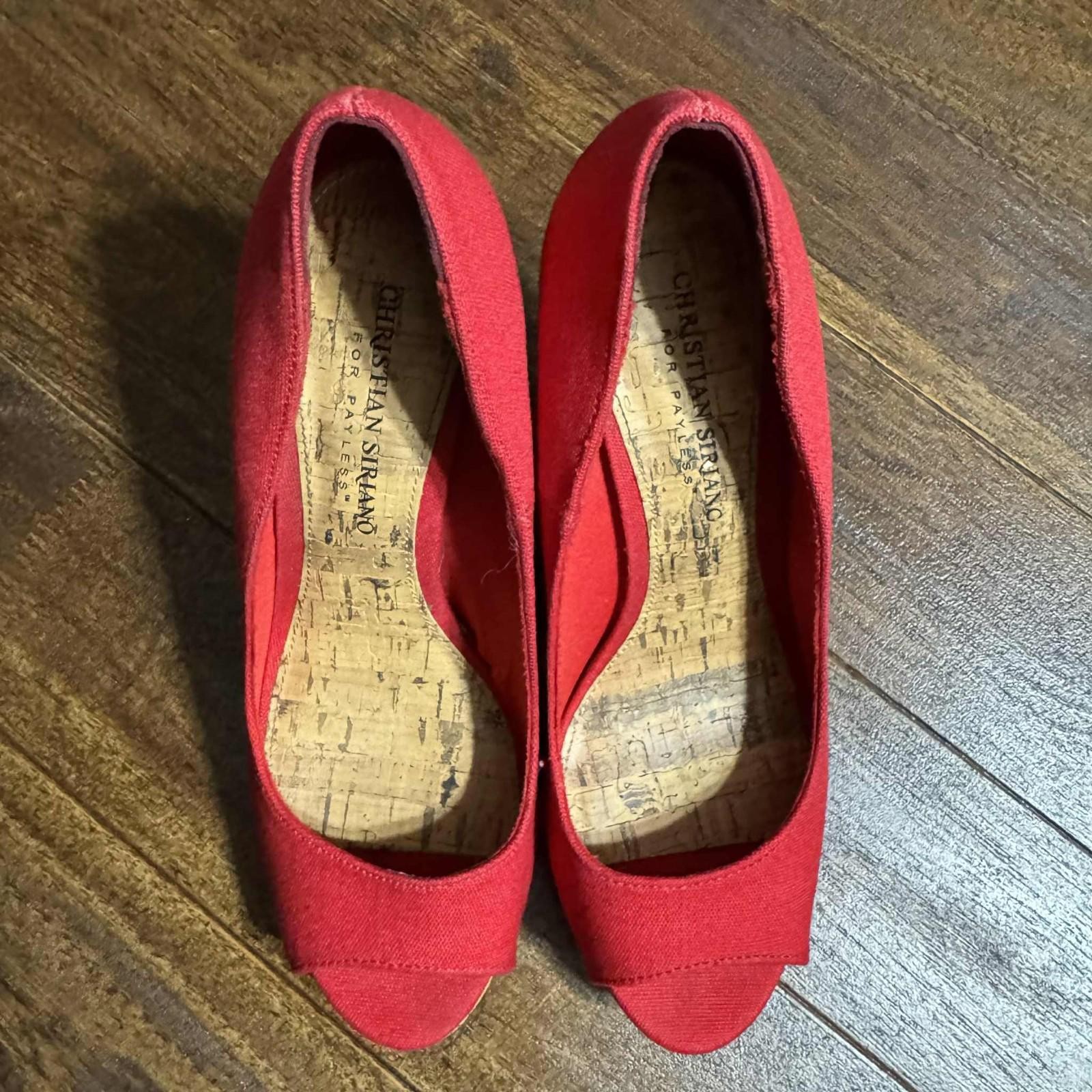 Christian Siriano for Payless Solid Print Peep Toe Red Heels Pumps Size 7.5