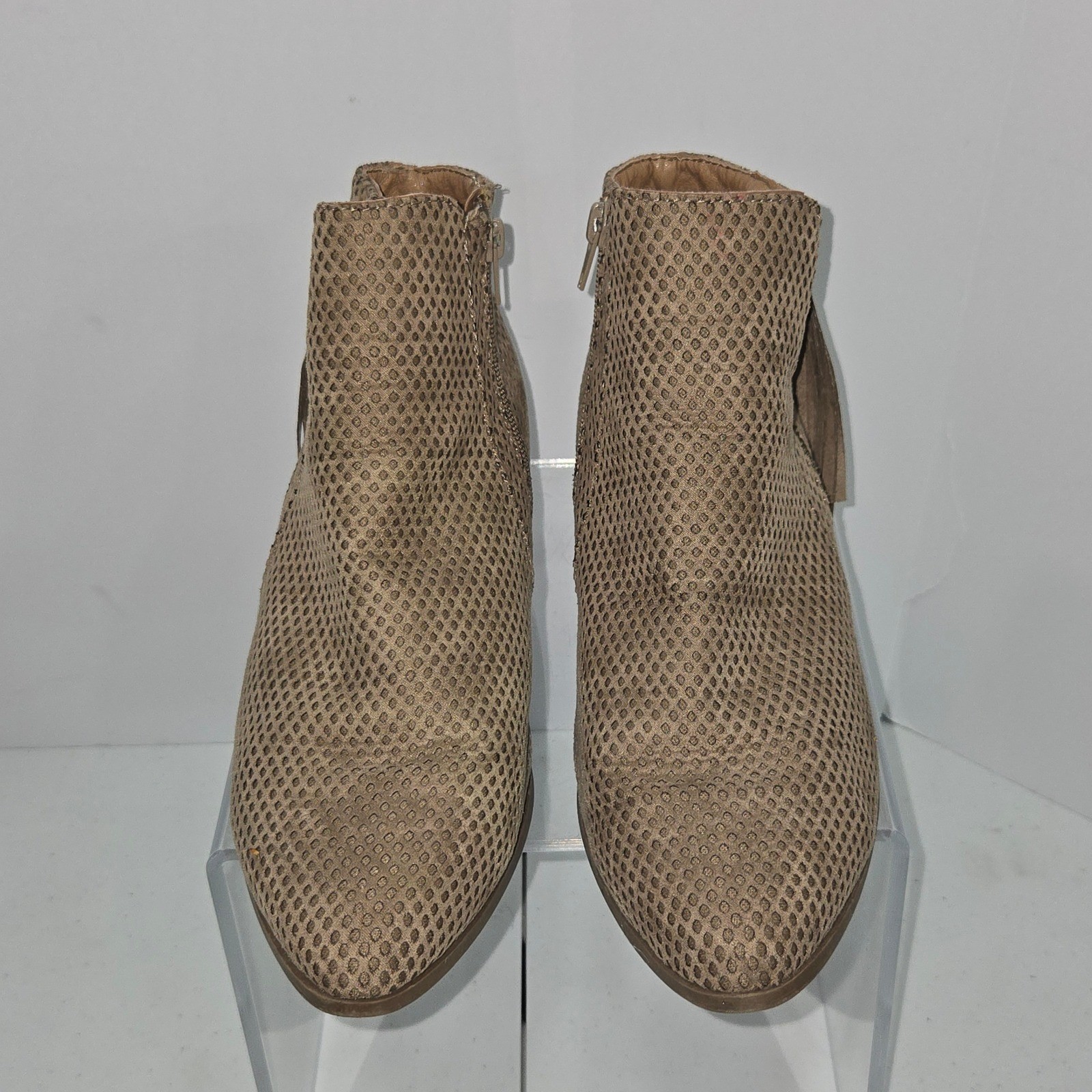 JustFab Leighton Tan Perforated Tassel Ankle Booties Womens Size 9 Pointed Toe