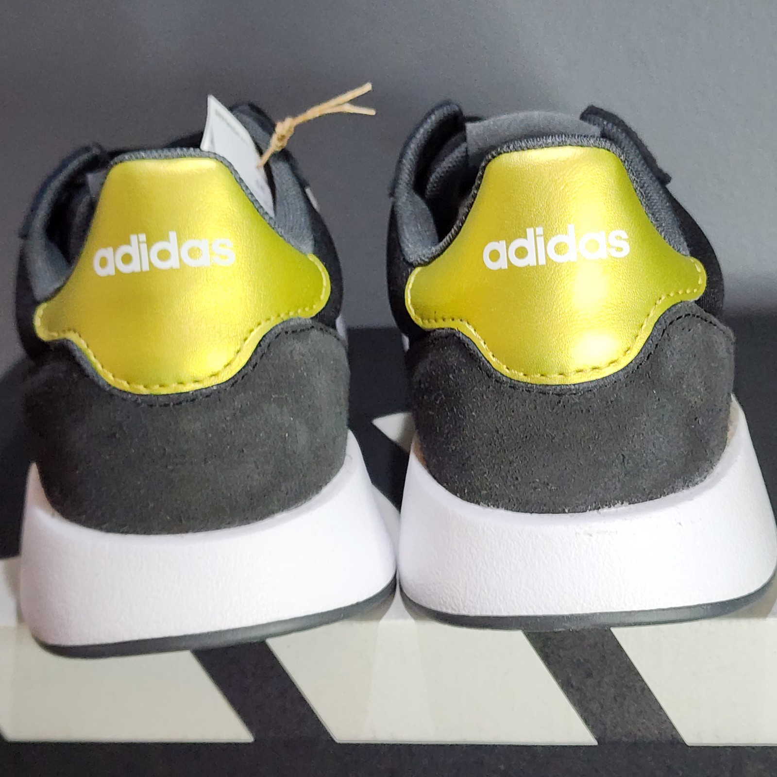 New Adidas Run 60s 2.0 Women’s Sz 6.5 Grey Gold GX1714 Gym Walking Running NWT+B