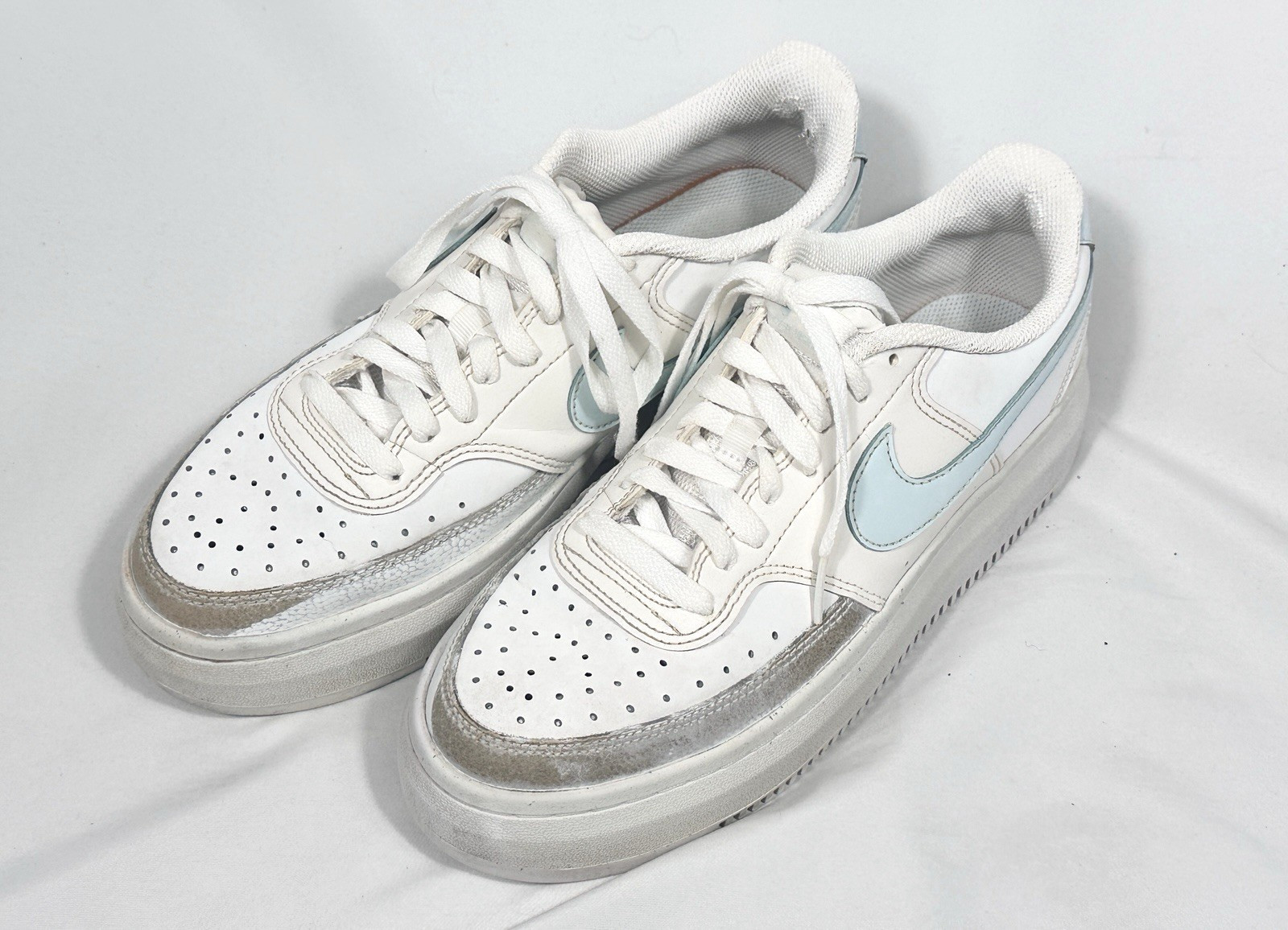 Nike Court Vision Alta Women’s Size 10 White Sneakers Basketball Trainers
