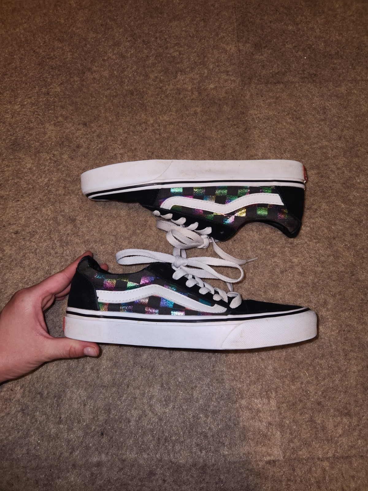 Vans Ward Iridescent Rainbow Metallic Low Top Lace Up Skate Sneakers | W6.5