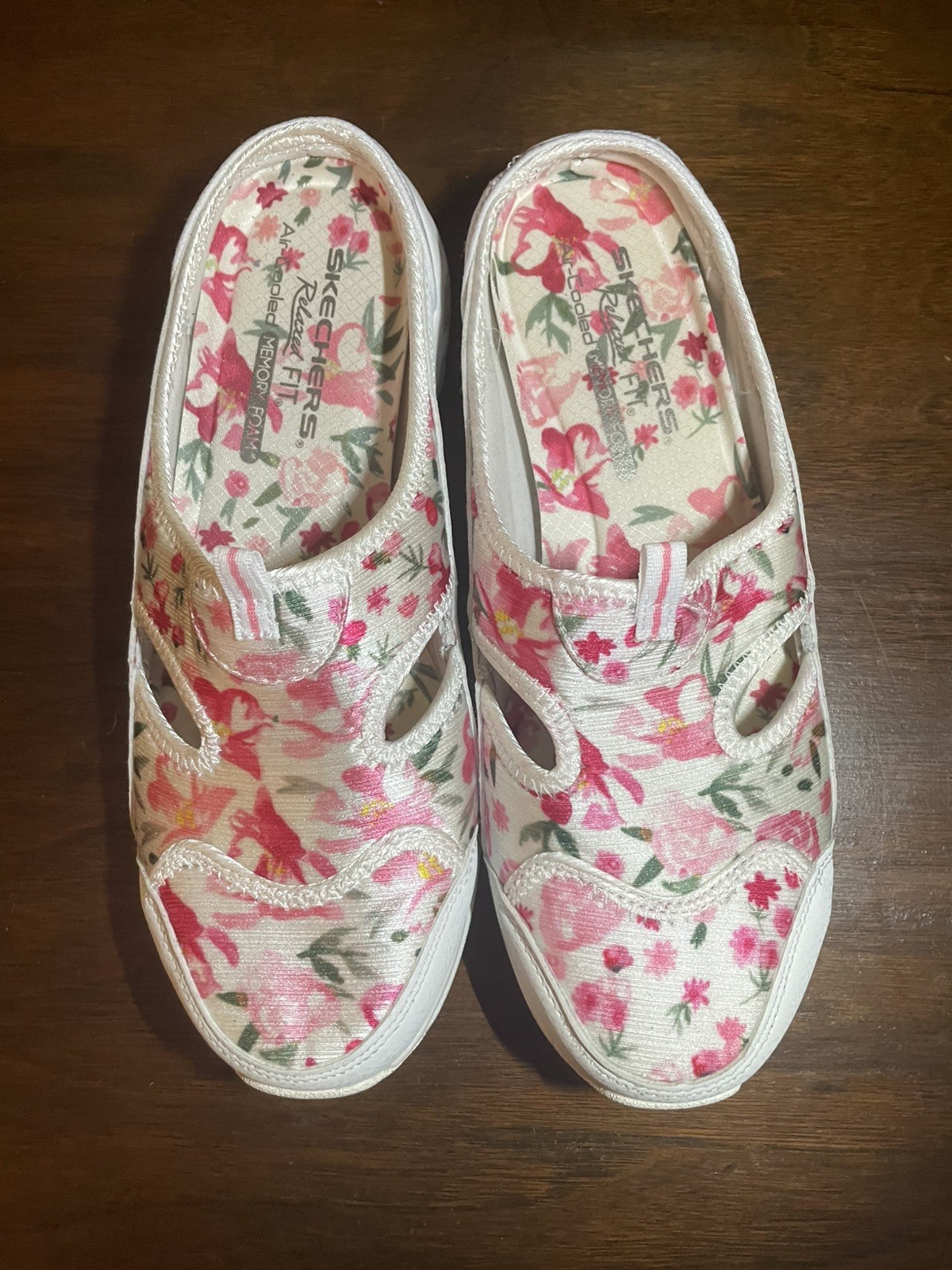 Skechers Commute Time Relaxed Fit Washable Mules-Flirty Floral-White-8.5-A399446