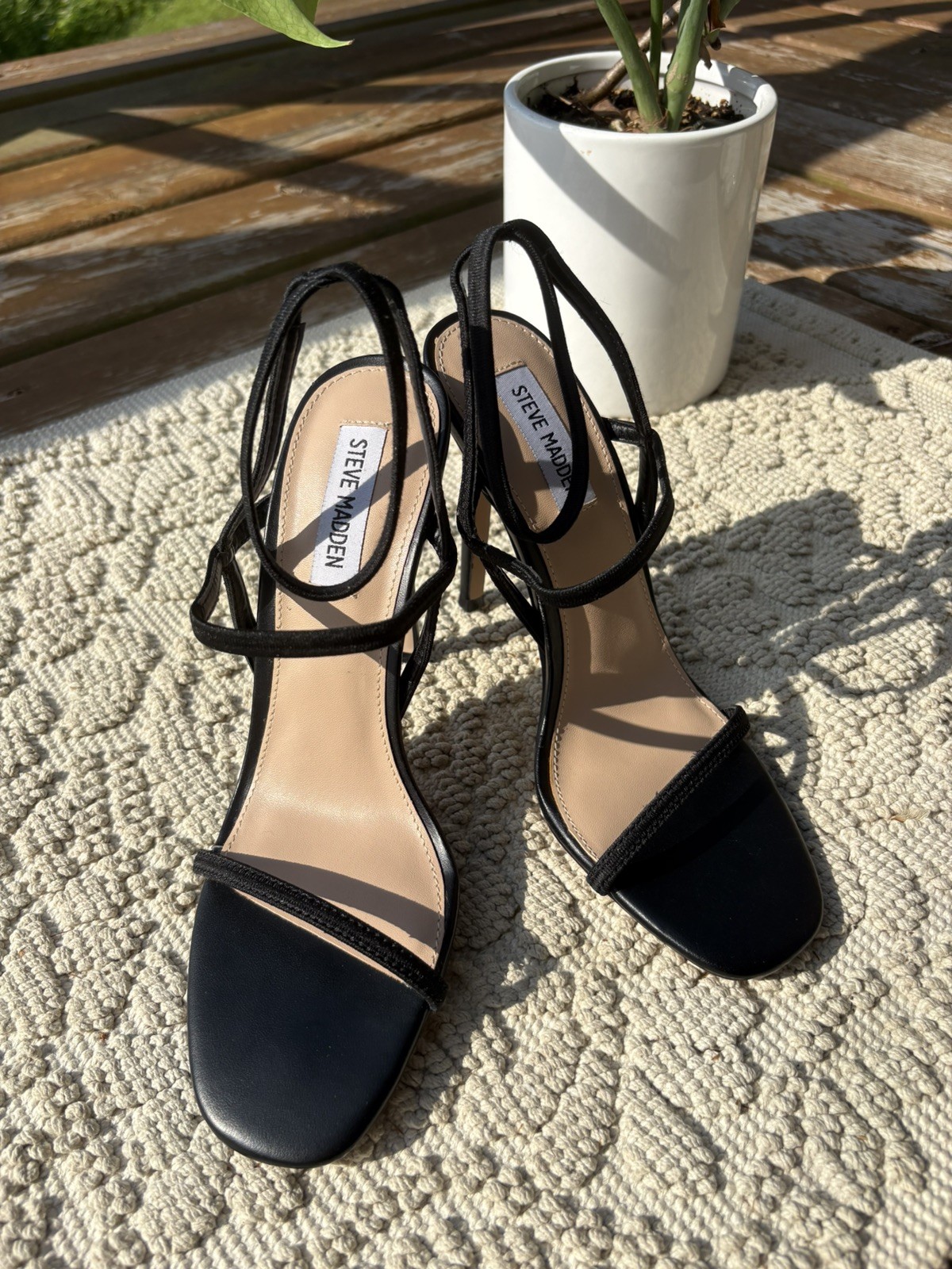 Steve Madden Black Strappy Stiletto Heels Womens Size 8 Modern Evening Sandals