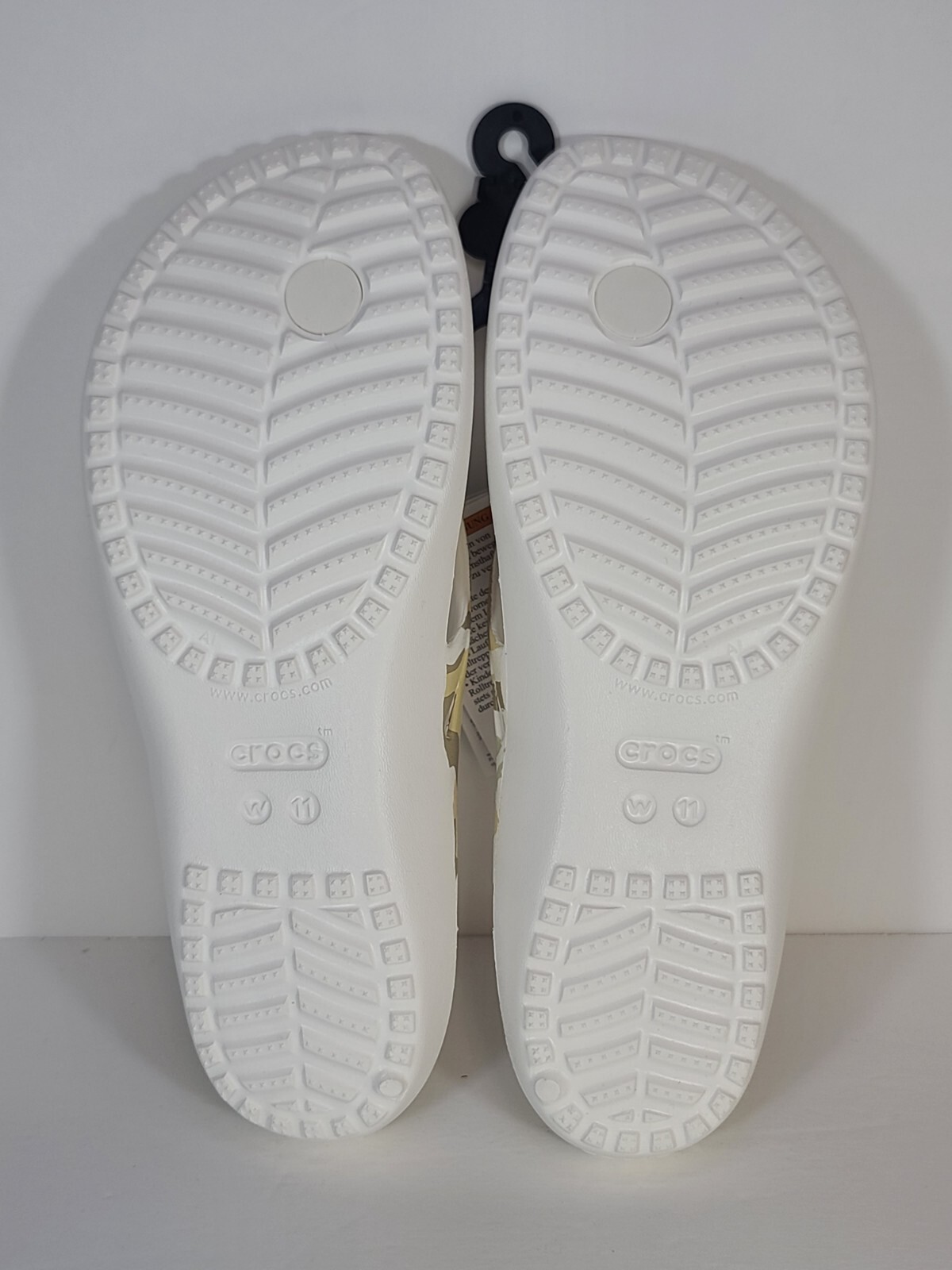 Crocs Women’s Kadee II Graphics Flip Flops Thong Sandals Size 11 – Camo/White