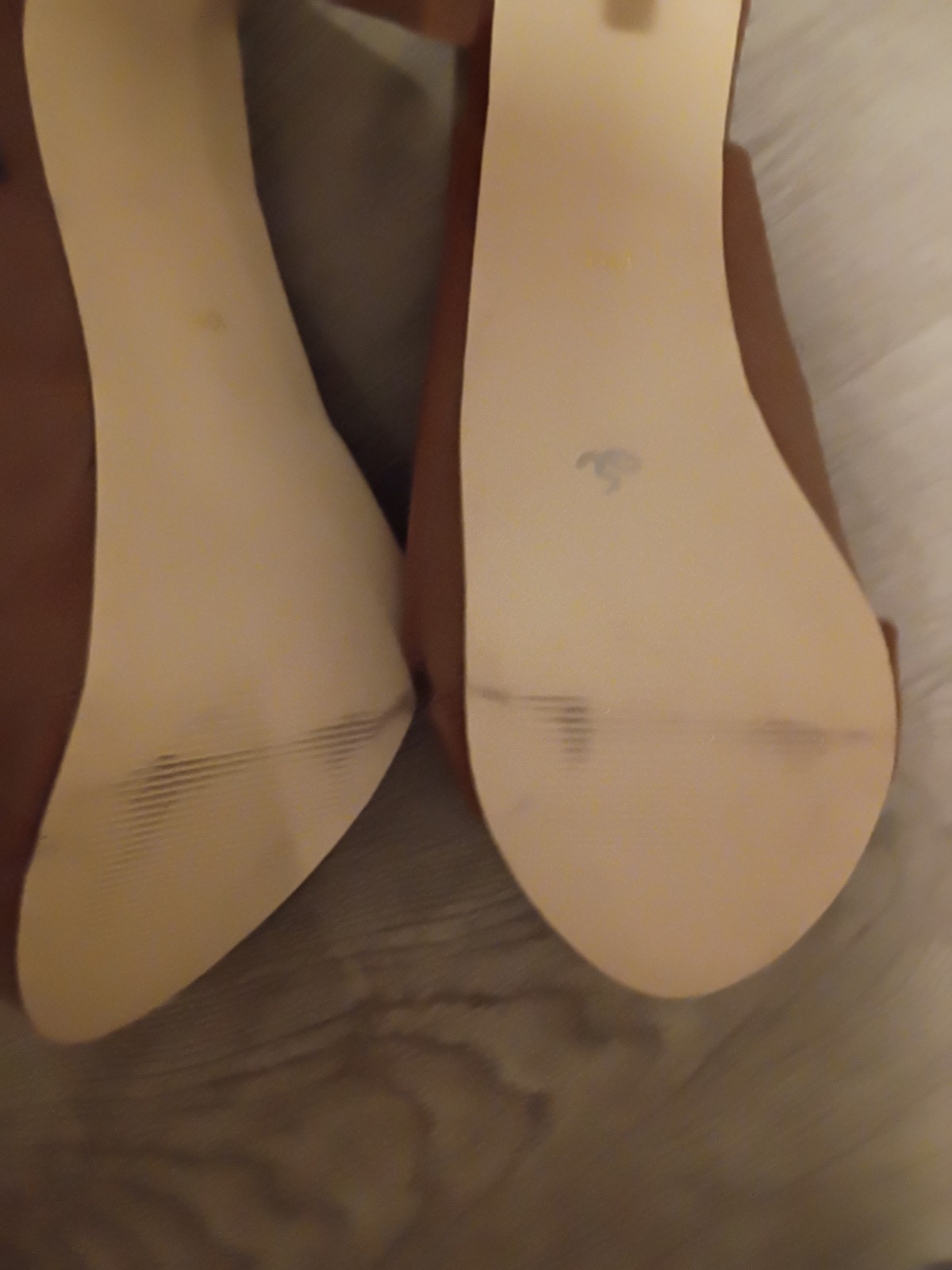 Guess. Heels Size 10 Medium