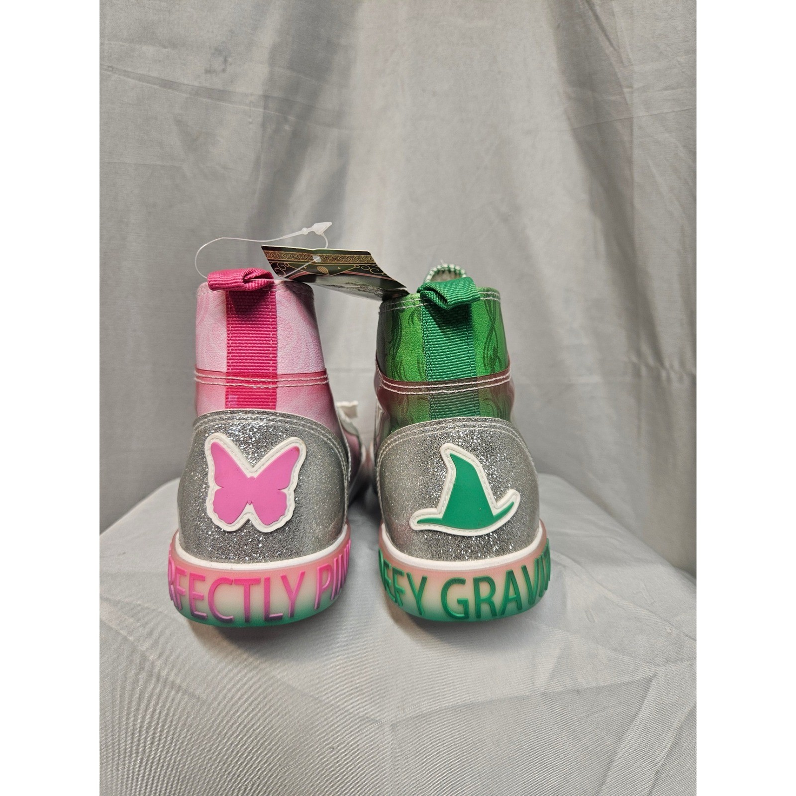 Wicked Movie Glinda Elphaba High Top Sneakers Pink Green Glitter Womens 11 NEW