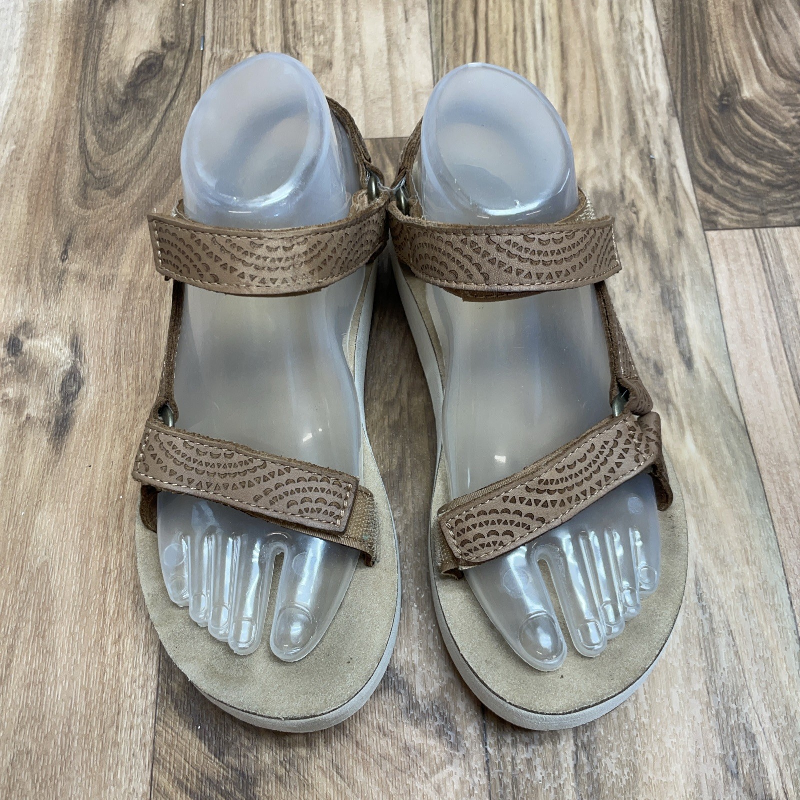 Teva Midform Universal Leather Platform Sandals Star Pattern Tan Brown Size 7