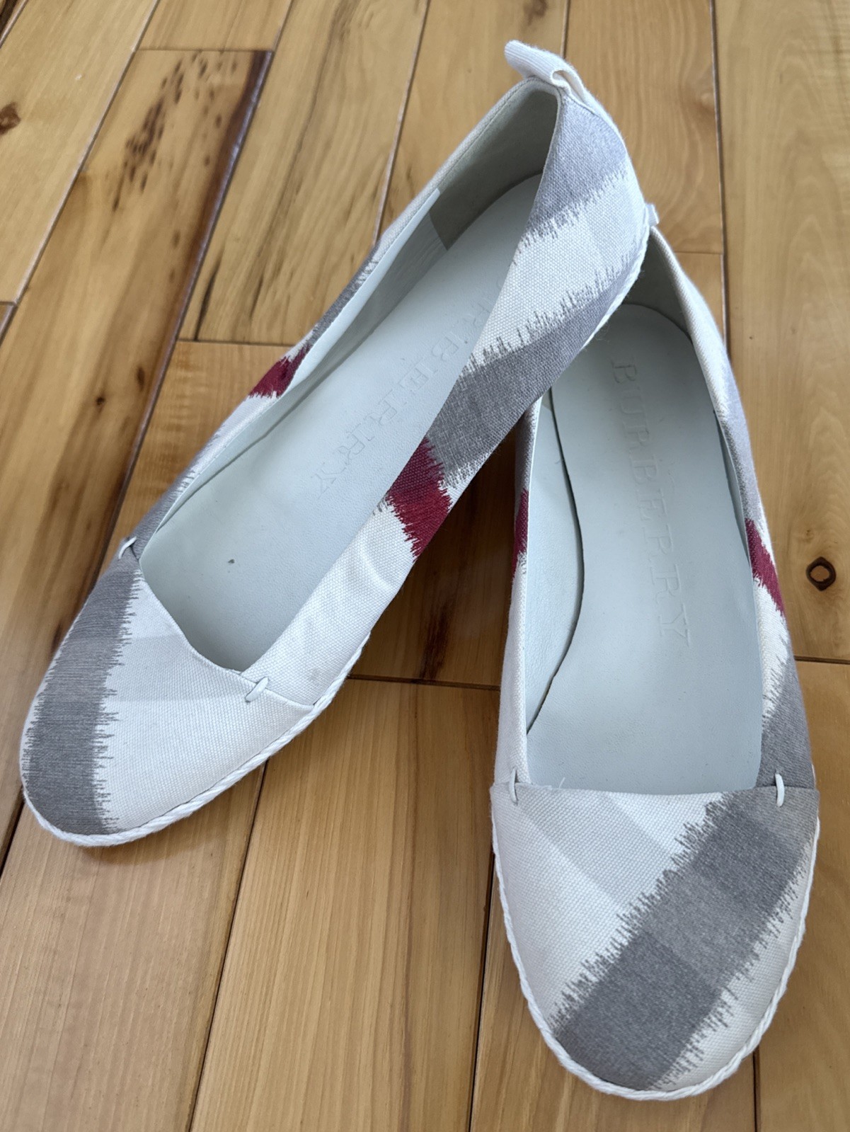 BURBERRY Nova Check Espadrille Flats Slip On Women’s Size 41 Multi