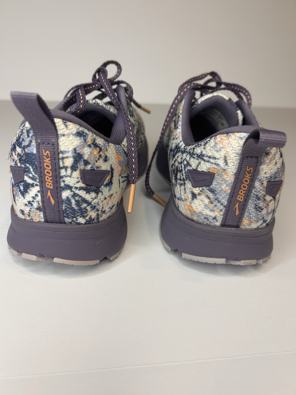 Brooks 1203611b164 Revel 5 Multicolor Running Sneakers Women Size 9 DNA purple