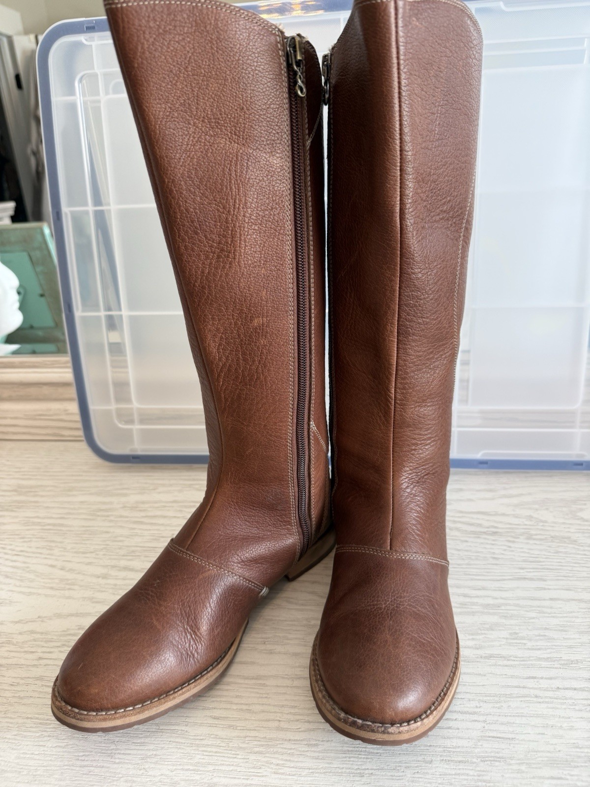 Ahnu Helena Women’s Tall Riding Boot Size 8 Leather Full Zip Round Toe Full Zip