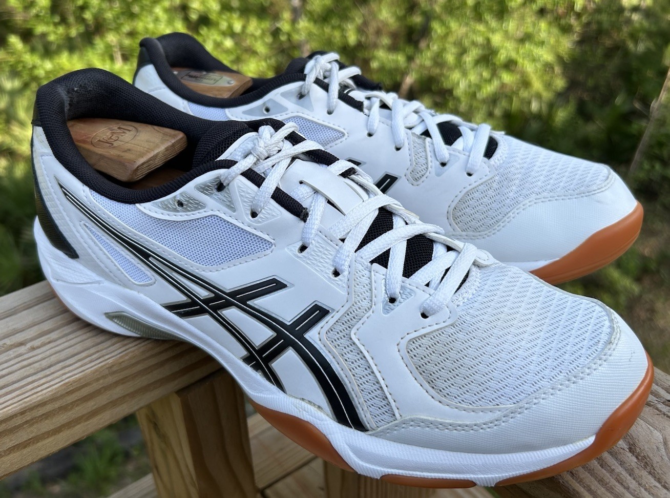 Asics Women’s Gel Rocket Running Shoes White Black Training Sneakers 11.5