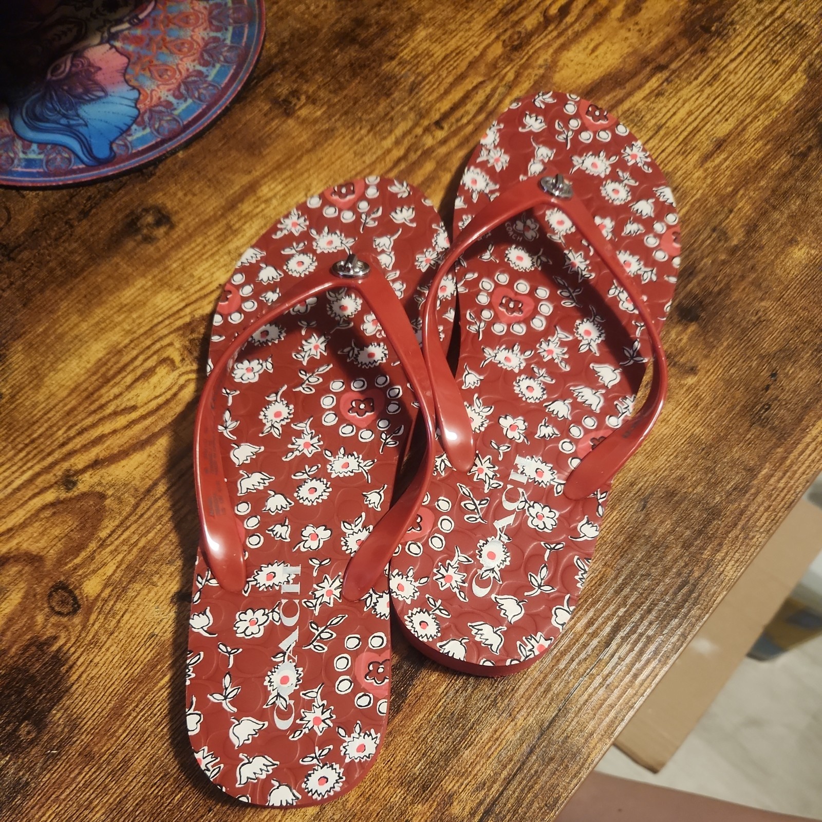 New Coach Abbigail flip flops Red Floral Size 9-10