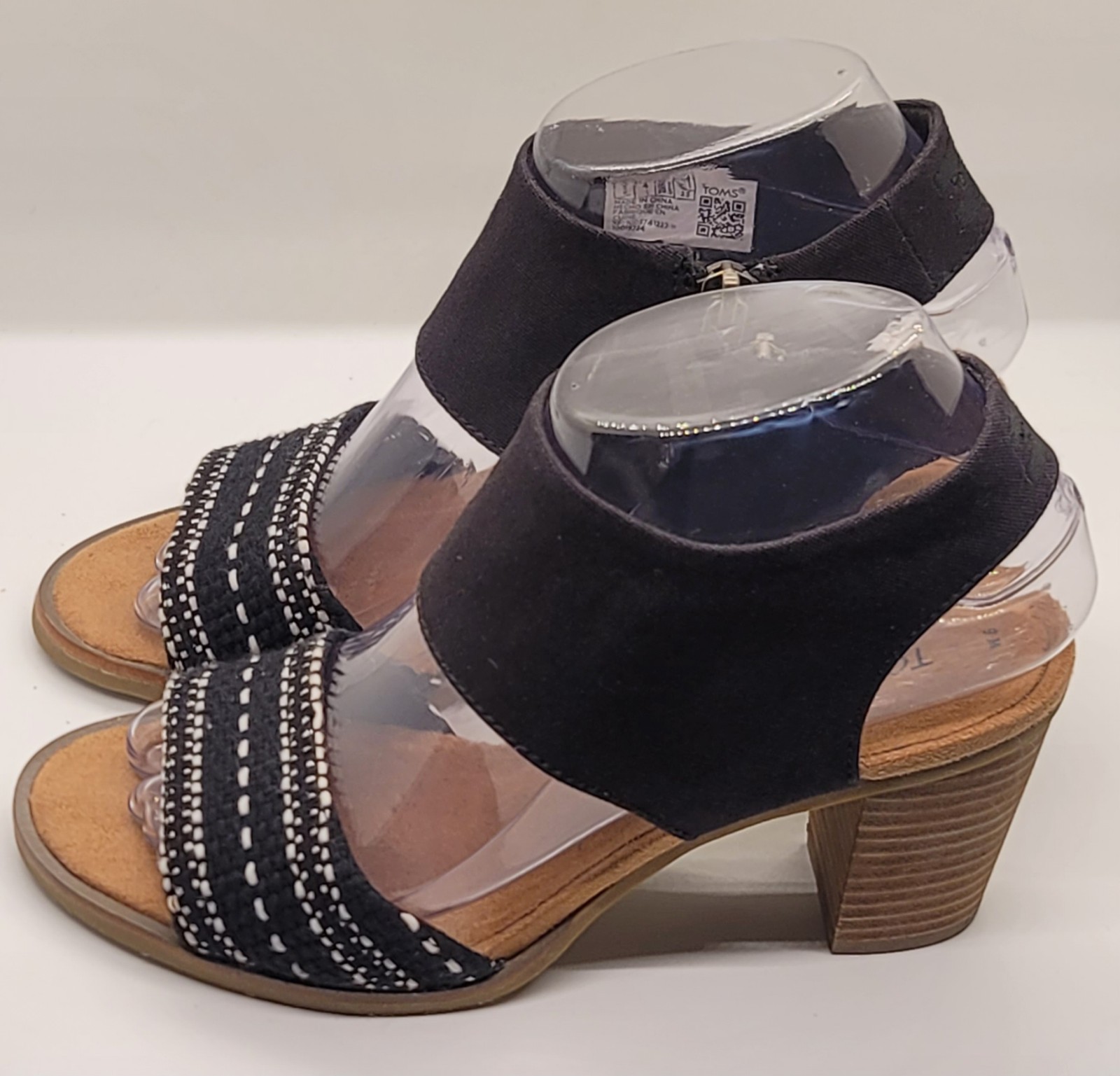TOMS Majorca Women’s Cutout Sandal Black Open Toed Wedge Size 6