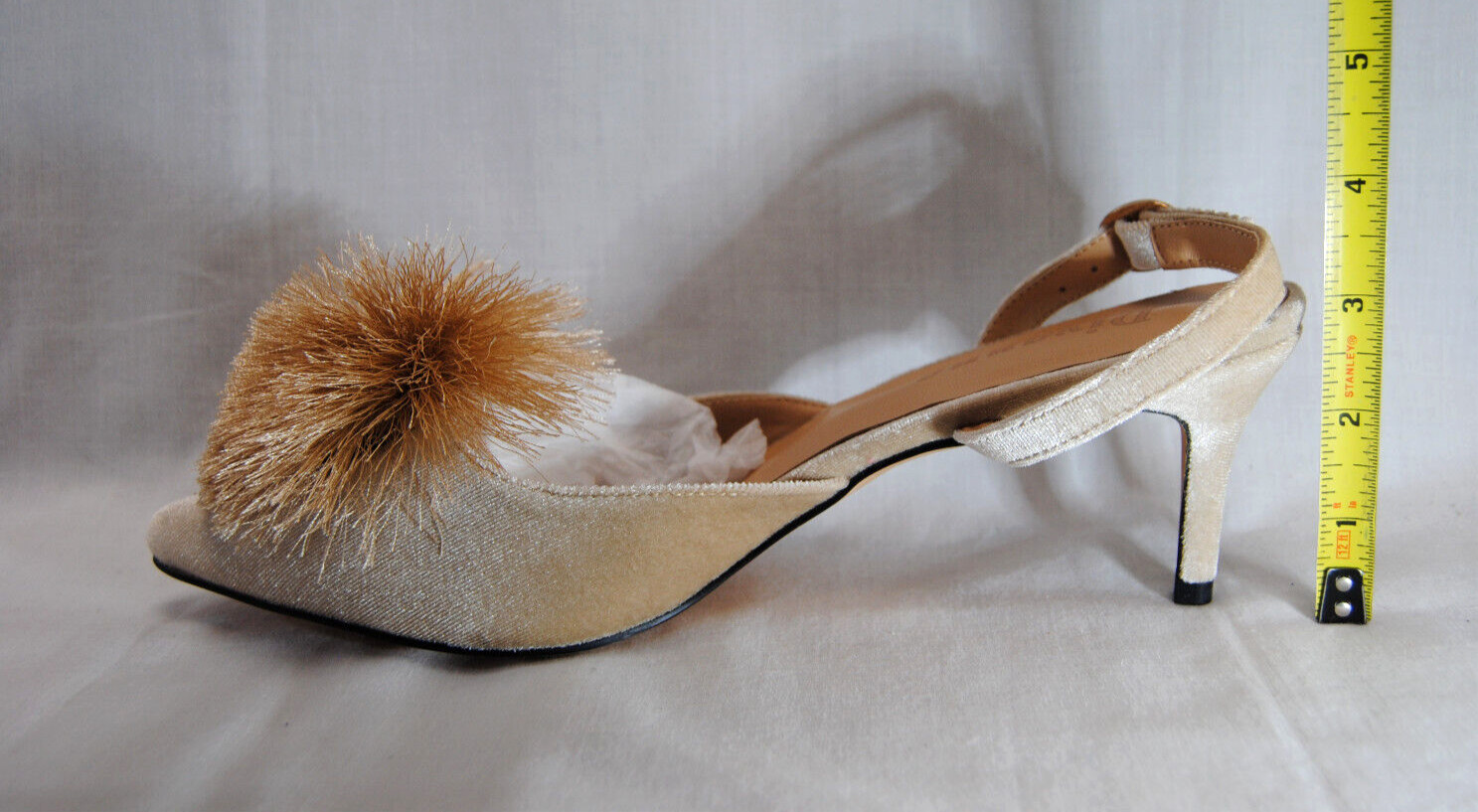 Divanne Women’s Puff Pompom Slingback Pumps Pointed Toe Kitten Heels New T2346