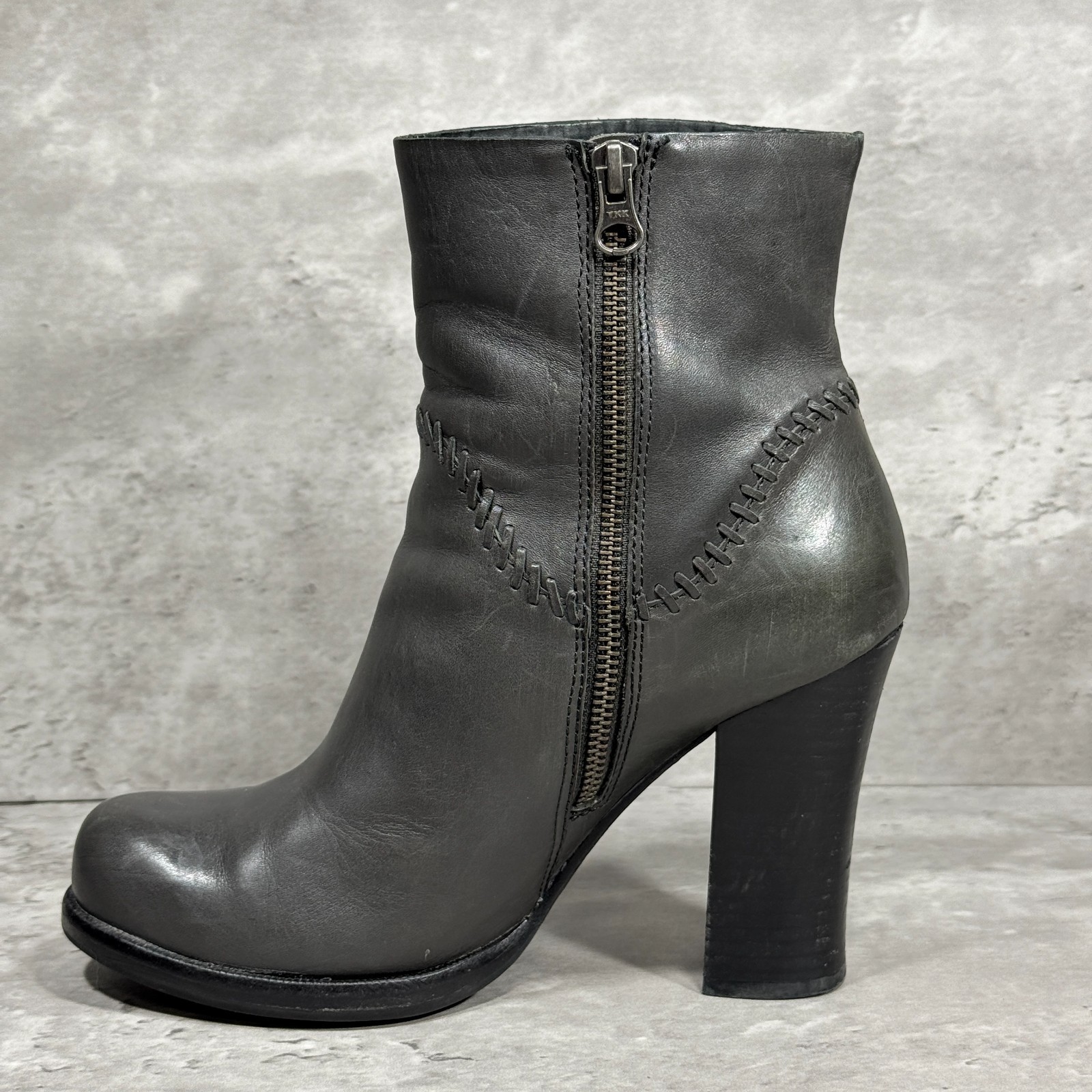 Kork-Ease Vallery Stitched Leather Heeled Gray Ankle Boots Side Zip Women’s 8