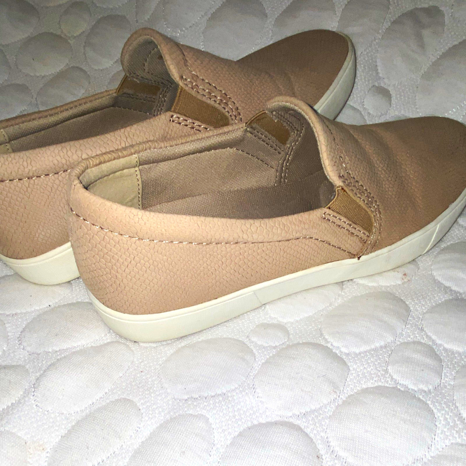 Balance Man Made Women’s Beige Leather Low Top Slip-On Athletic Sneakers