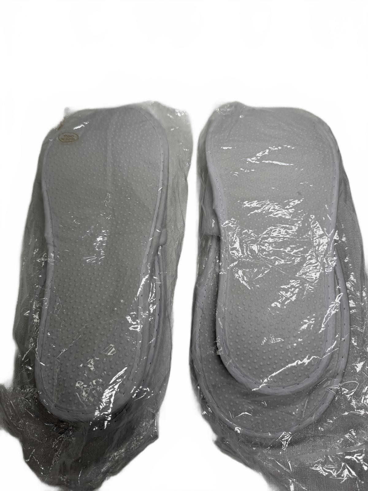 NEW Women’s Plush Fleece House Slippers White Soft Cozy Indoor Slippers Lot of 2