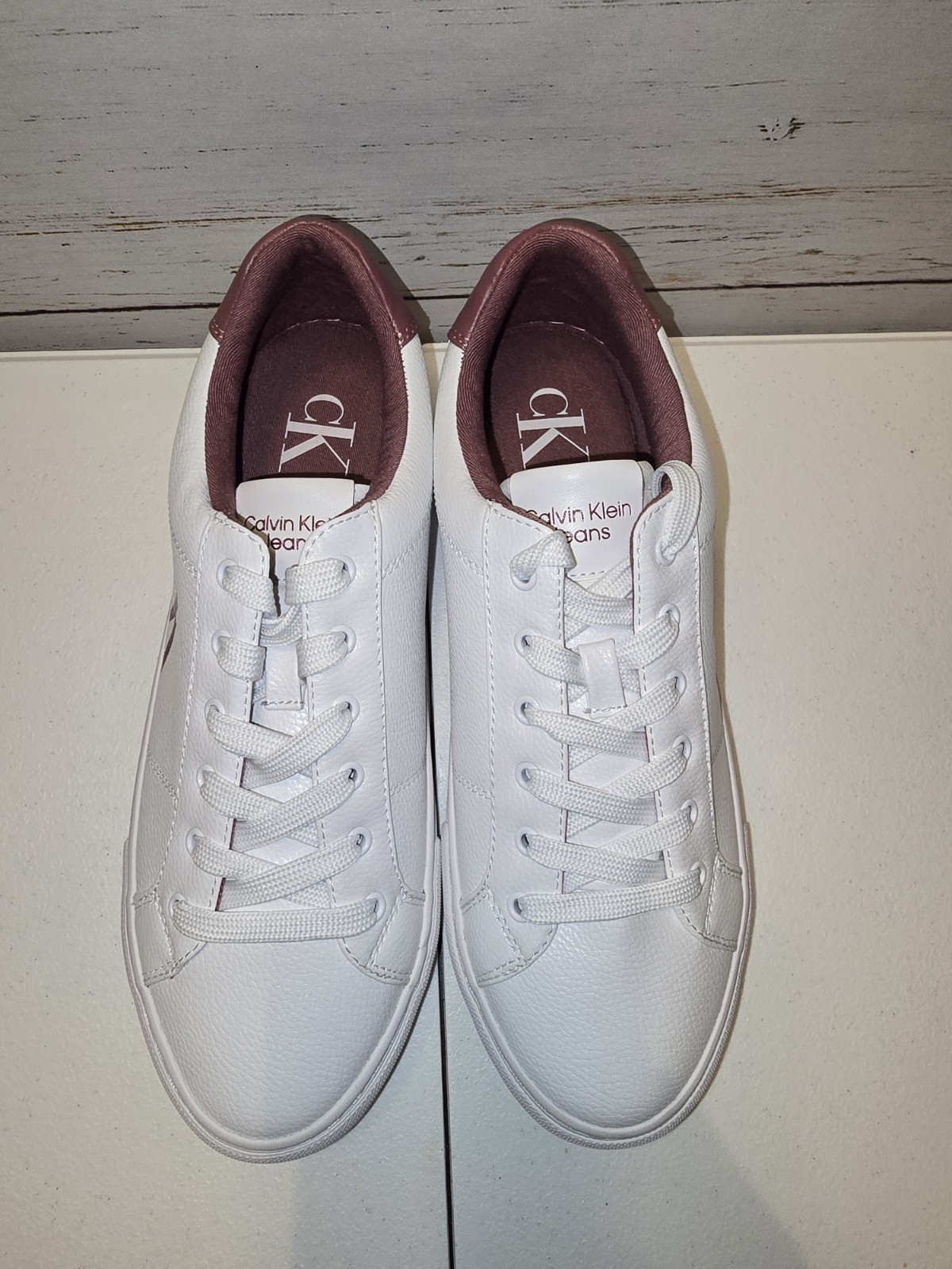 CALVIN KLEIN Jeans Shoes Women’s White Berry size 10 NEW Sneakers Fashion