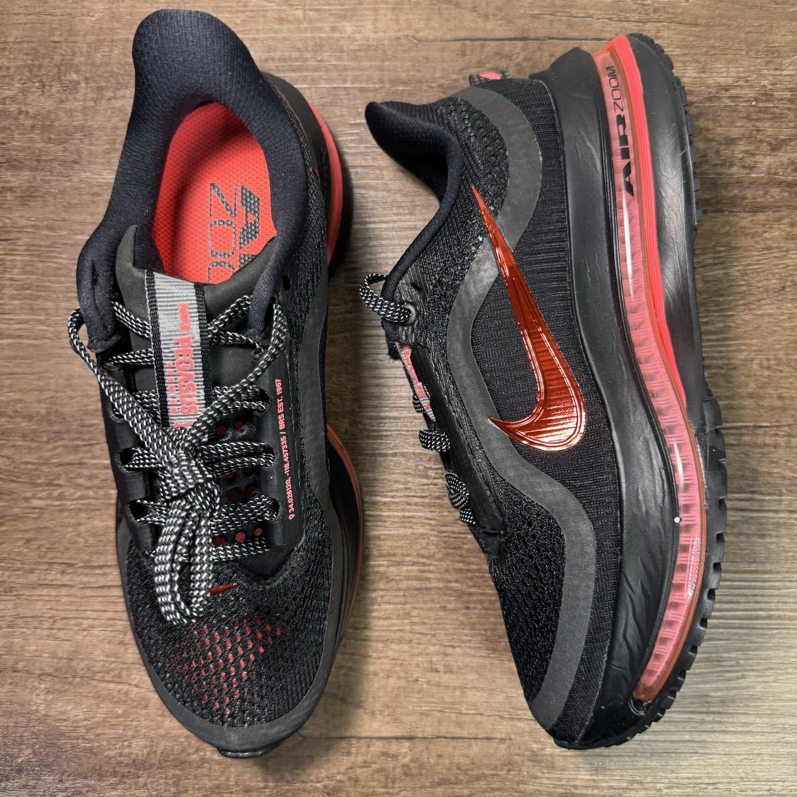 Nike Air Zoom Pegasus Premium ‘Hot Lava’ Women’s Size 6 HQ2593-010 New