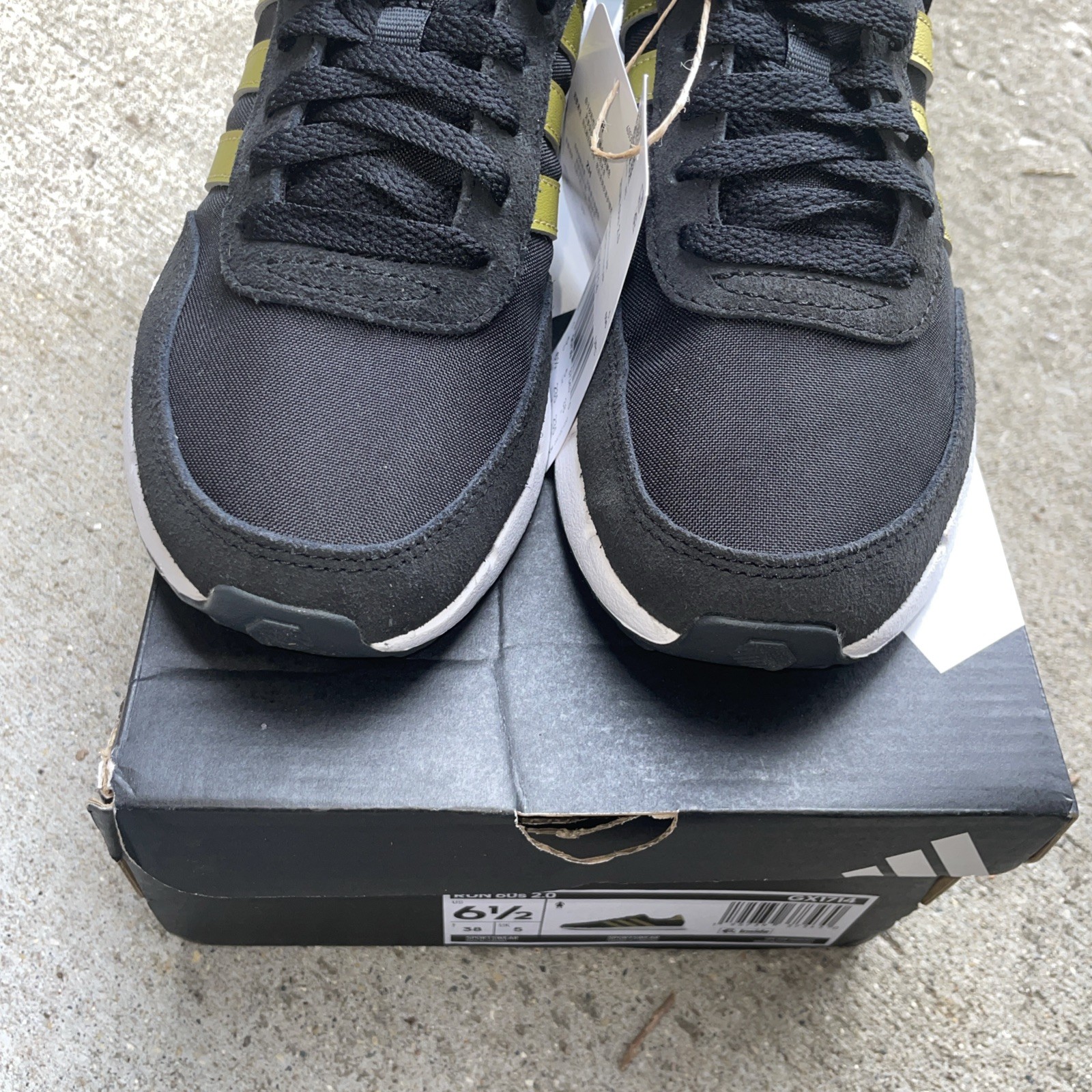 Size 6.5 – Adidas Run 60s 2.0 Vapour Black/Gold Women’s NIB