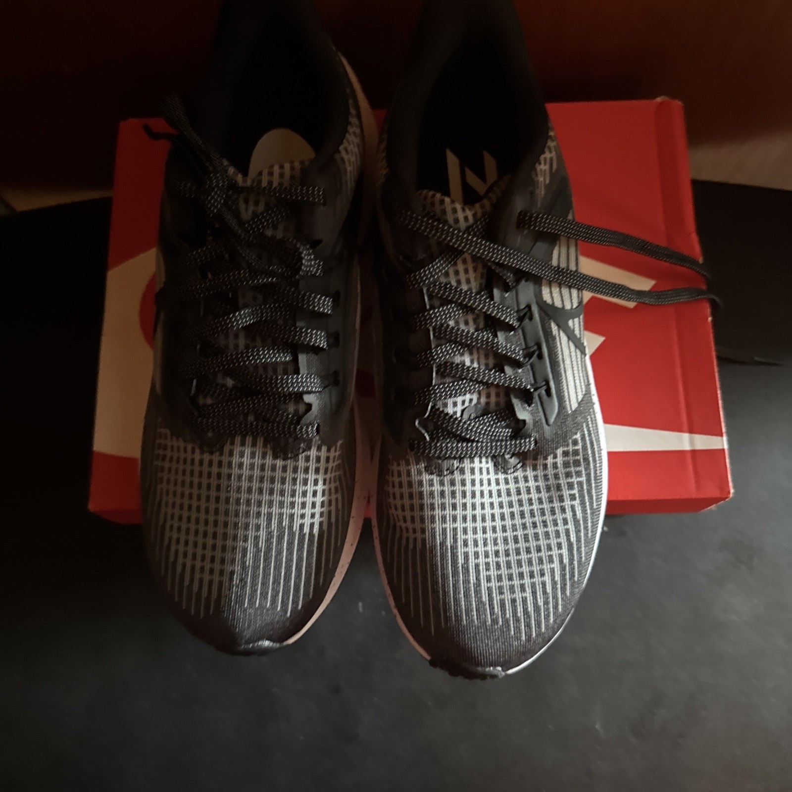 Nike Women Air Zoom 8 1/2