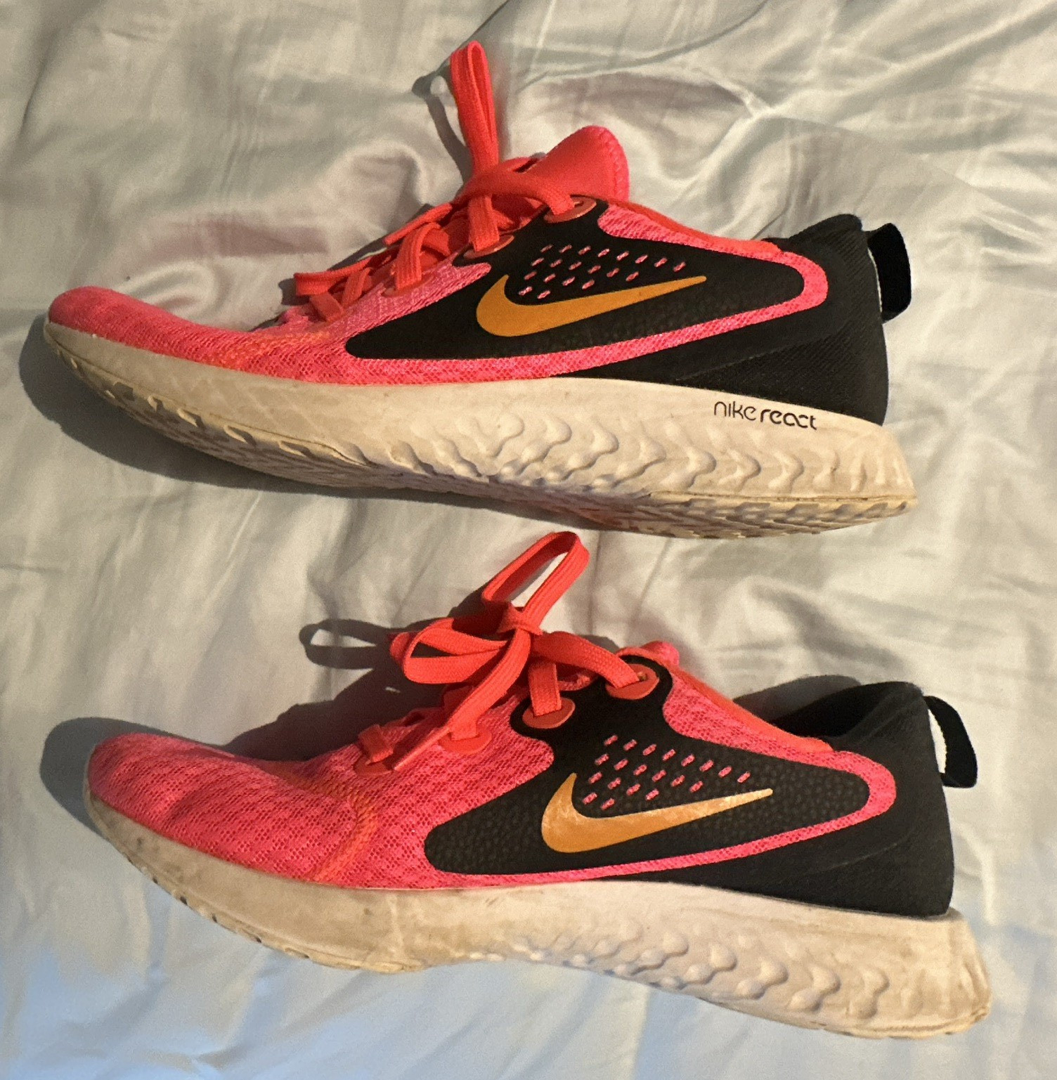 Nike React Running Shoes Hyper Pink Black Women’s Size 8.5 Athletic Sneakers