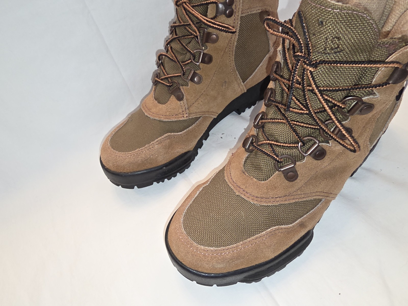 Danner Cross Hiker Brown Waterproof Gore-Tex Insulated Hiking Boots Womens 9 M