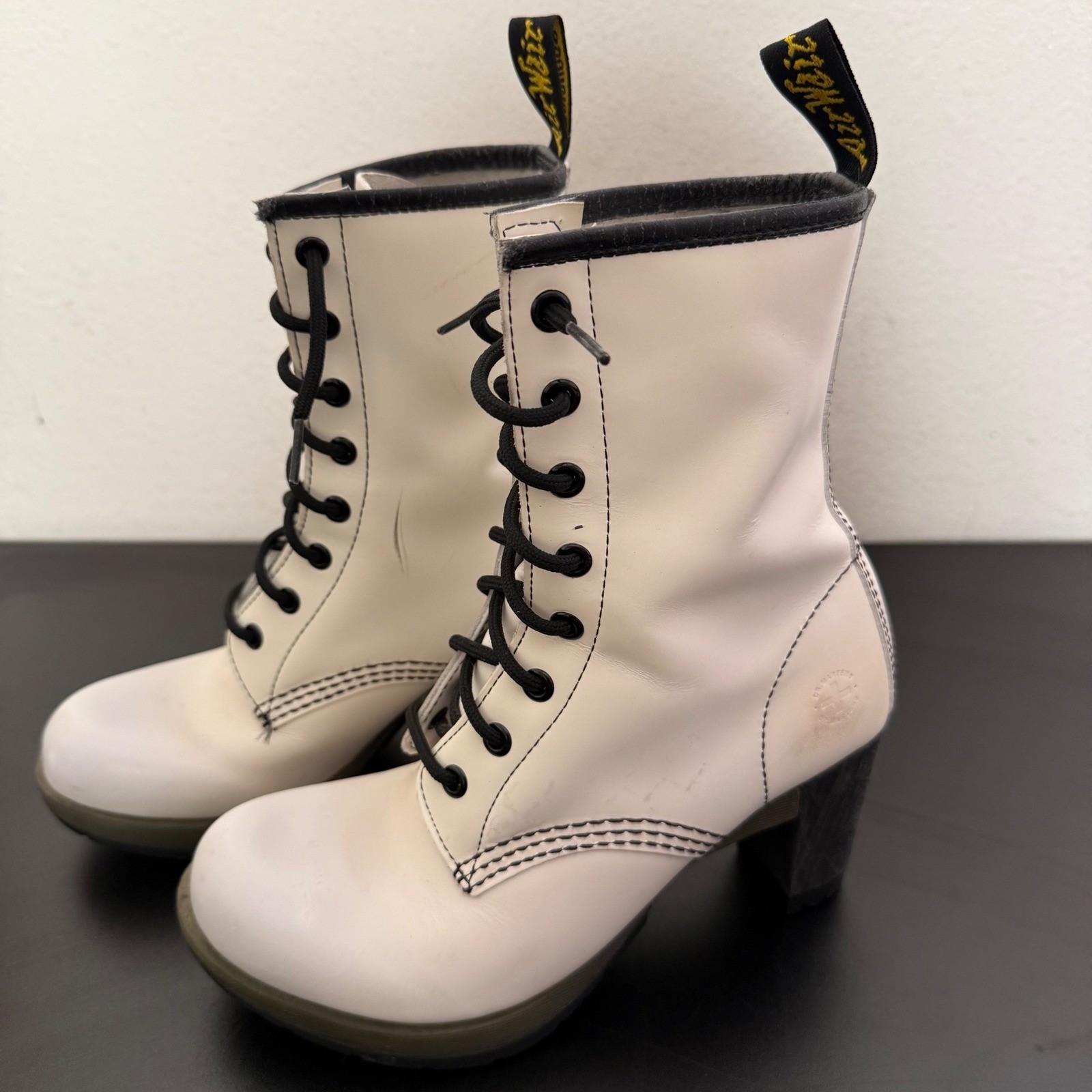 Dr Martens Darcie Heels White Leather Lace Up Boots Size 7 Statement Chunky