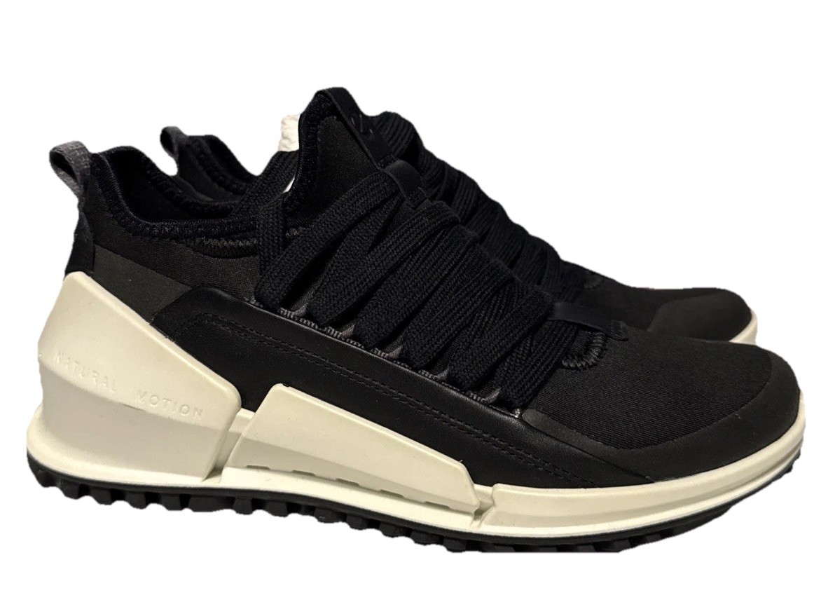 ECCO Women’s 2.0 Low Cross Trainer Sneakers Black Leather Textile Size 4–4.5