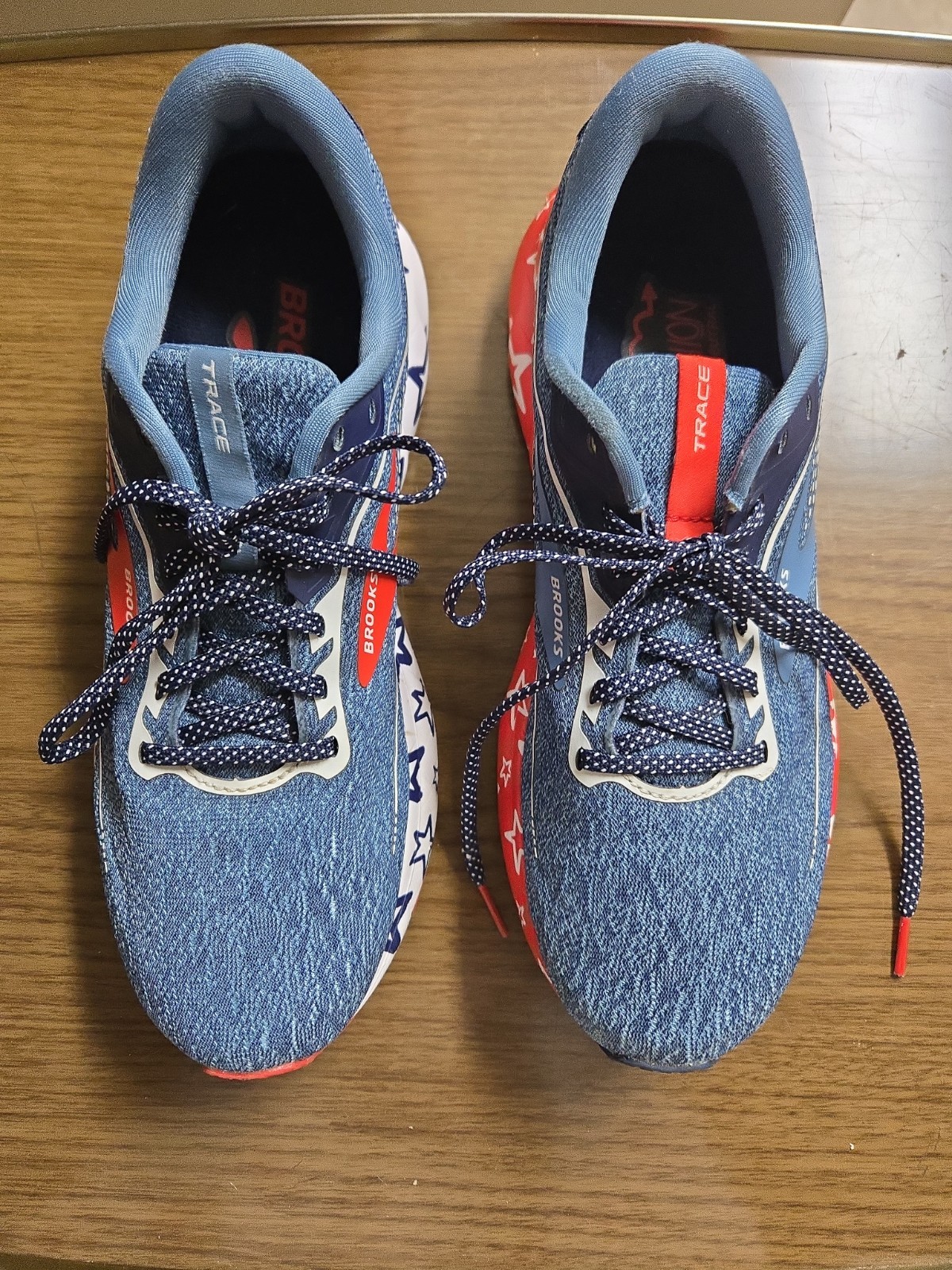 BROOKS Trace 2 USA Stars Limited Edition Running Shoes US Size 7.5 EXCELLENT!