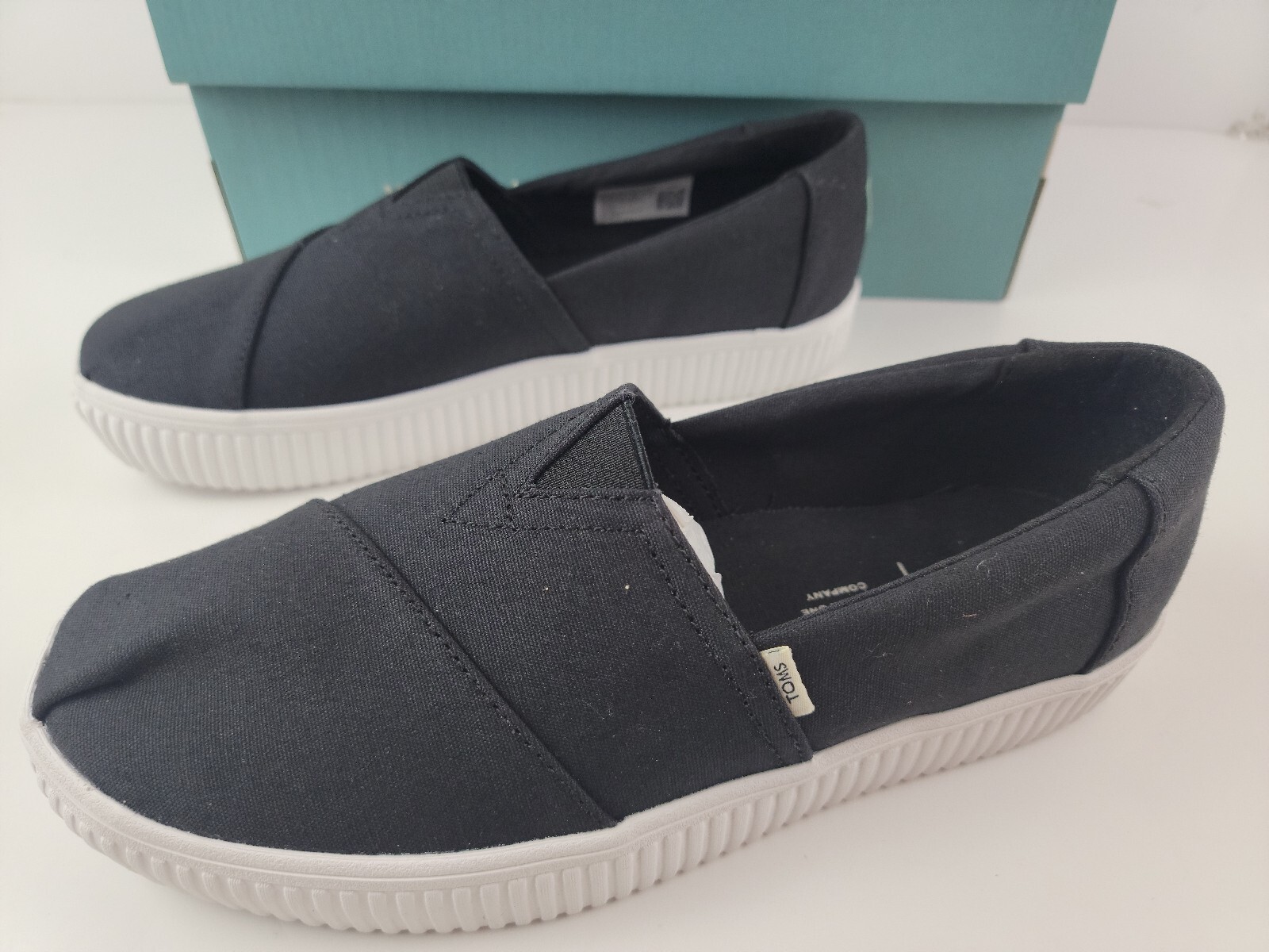 Toms Women 7.5 Alpargata Platform Canvas Slip On Shoes Black White