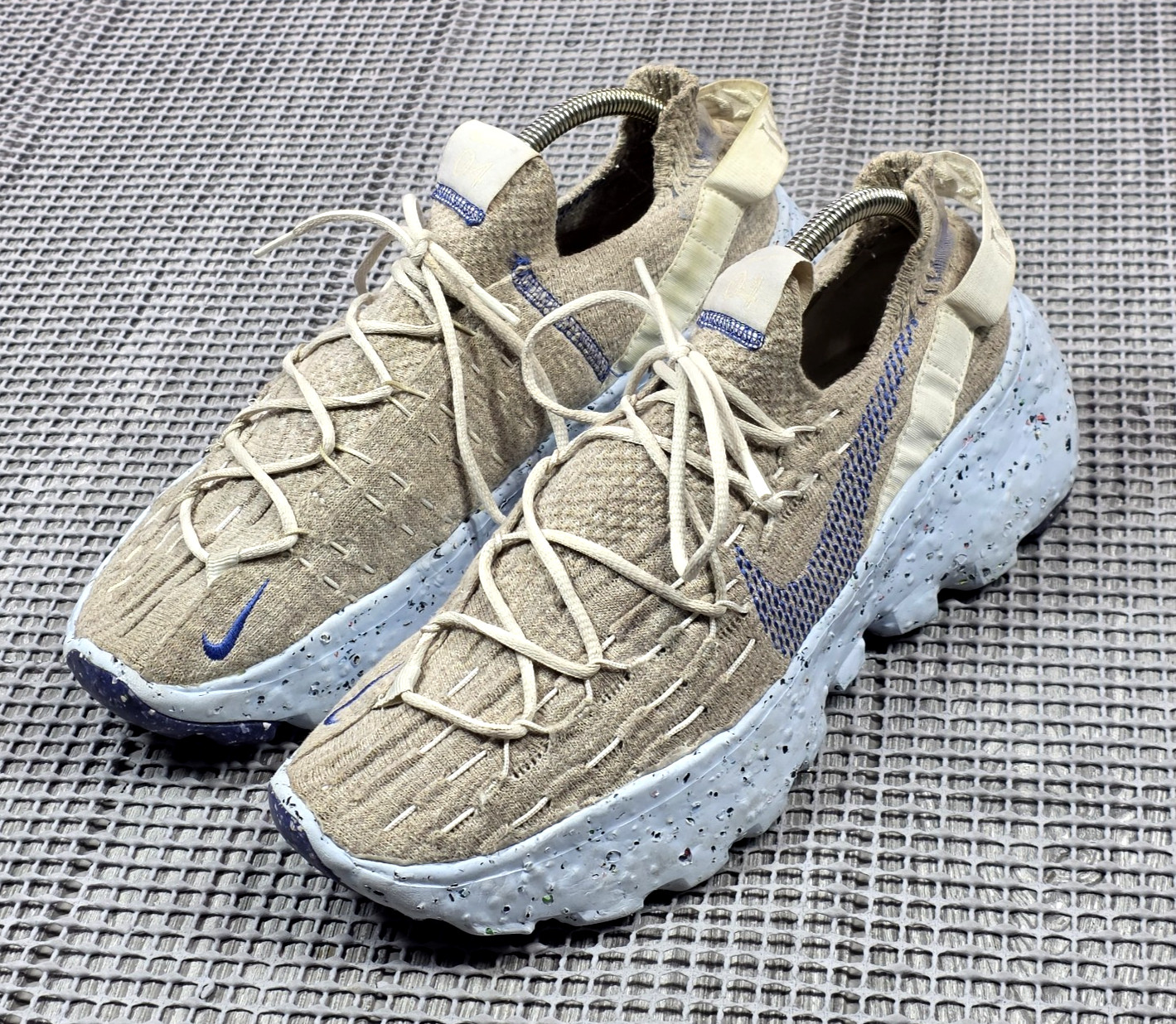 Nike Space Hippie 04 Womens 11.5 Beige Multicolor Athletic Sneakers Shoe CD3476