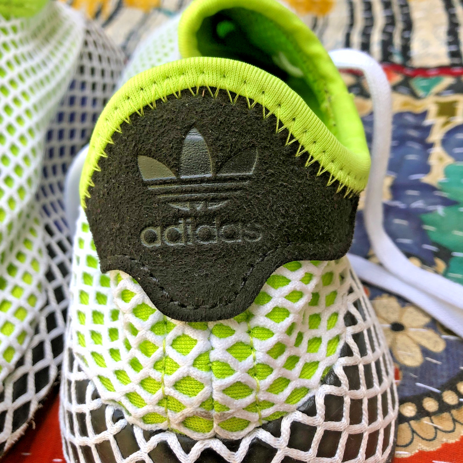 Adidas Deerupt Runner Women’s Size 4 Neon Green Mesh Sneakers (fits Youth 4.5–5