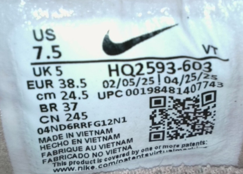 Size 7.5 – Nike Pegasus Premium Metallic Rose Gold Women’s