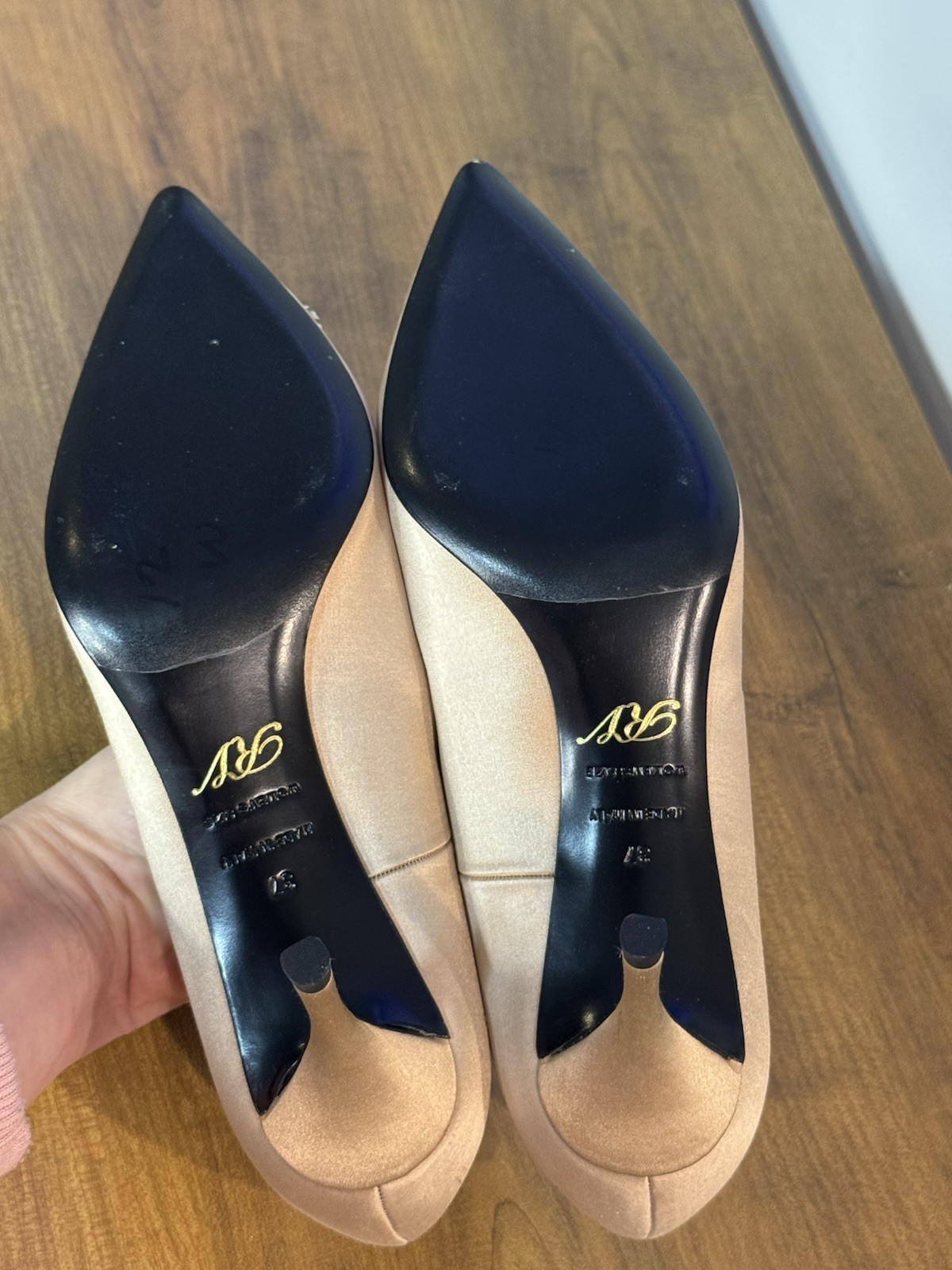 Roger VIvier Efflorescence Pumps 37 Pink Satin Heels With Crystal Buckle