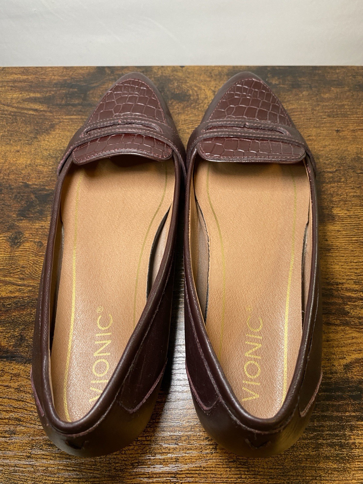 Vionic Savannah Flat Loafer Casual Shoes WOMENS 7 Burgundy Wine Leather $120
