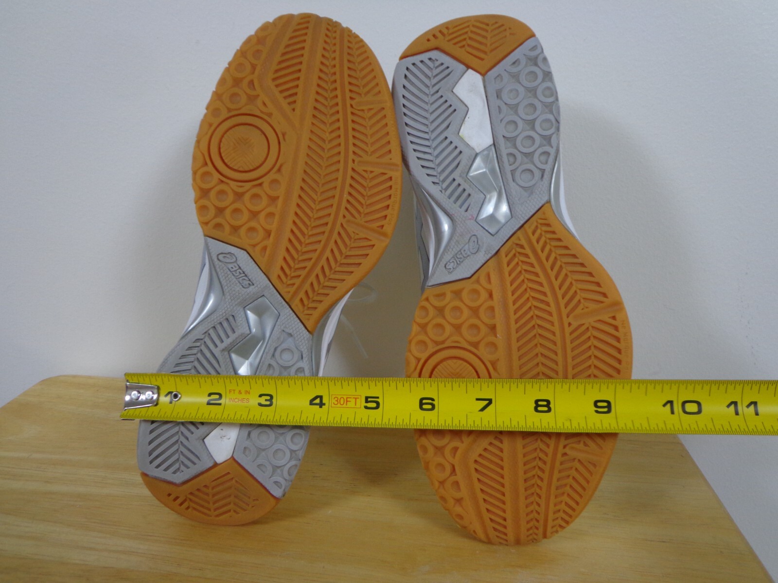 Asics Gel-Rocket (B756Y) Athletic Women’s Shoes White Color Size 7.5